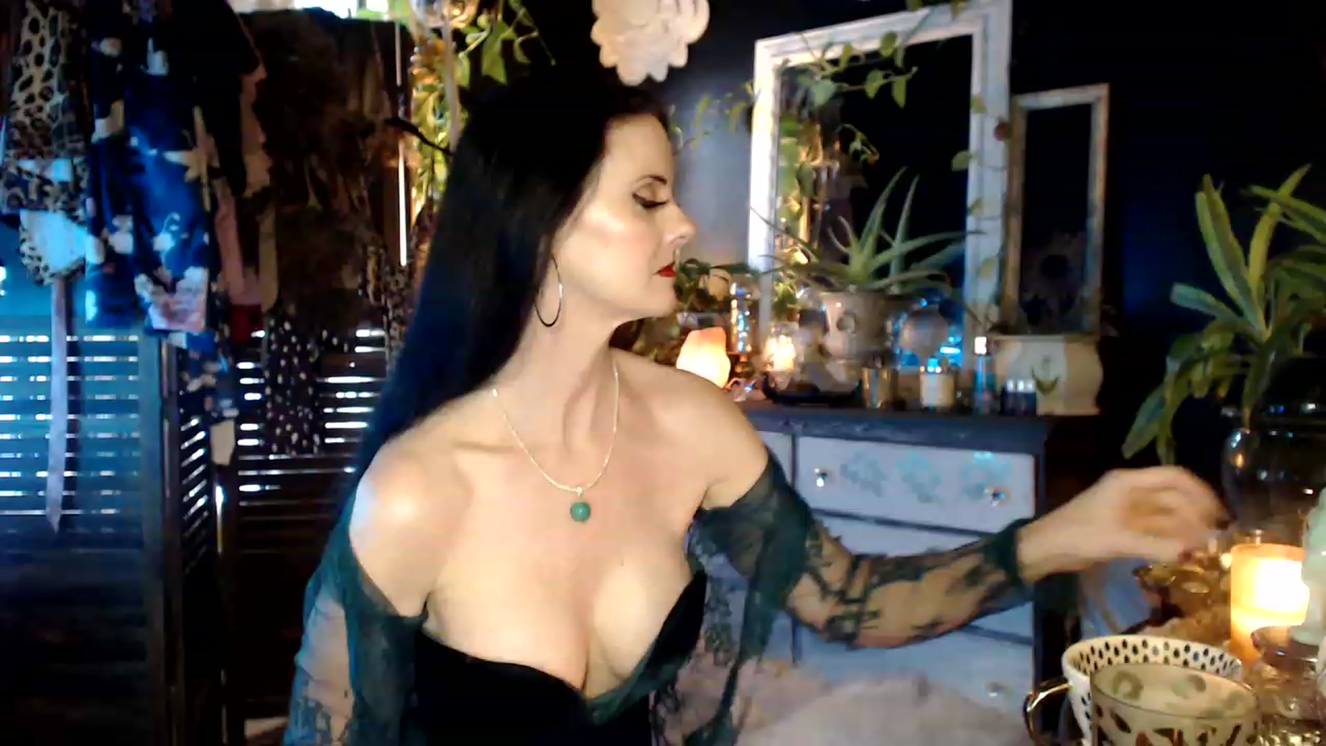 Gallery image thumbnail from MayGray's myfreecams stream on, 03/17/2023, 13:47 image 9 of 20