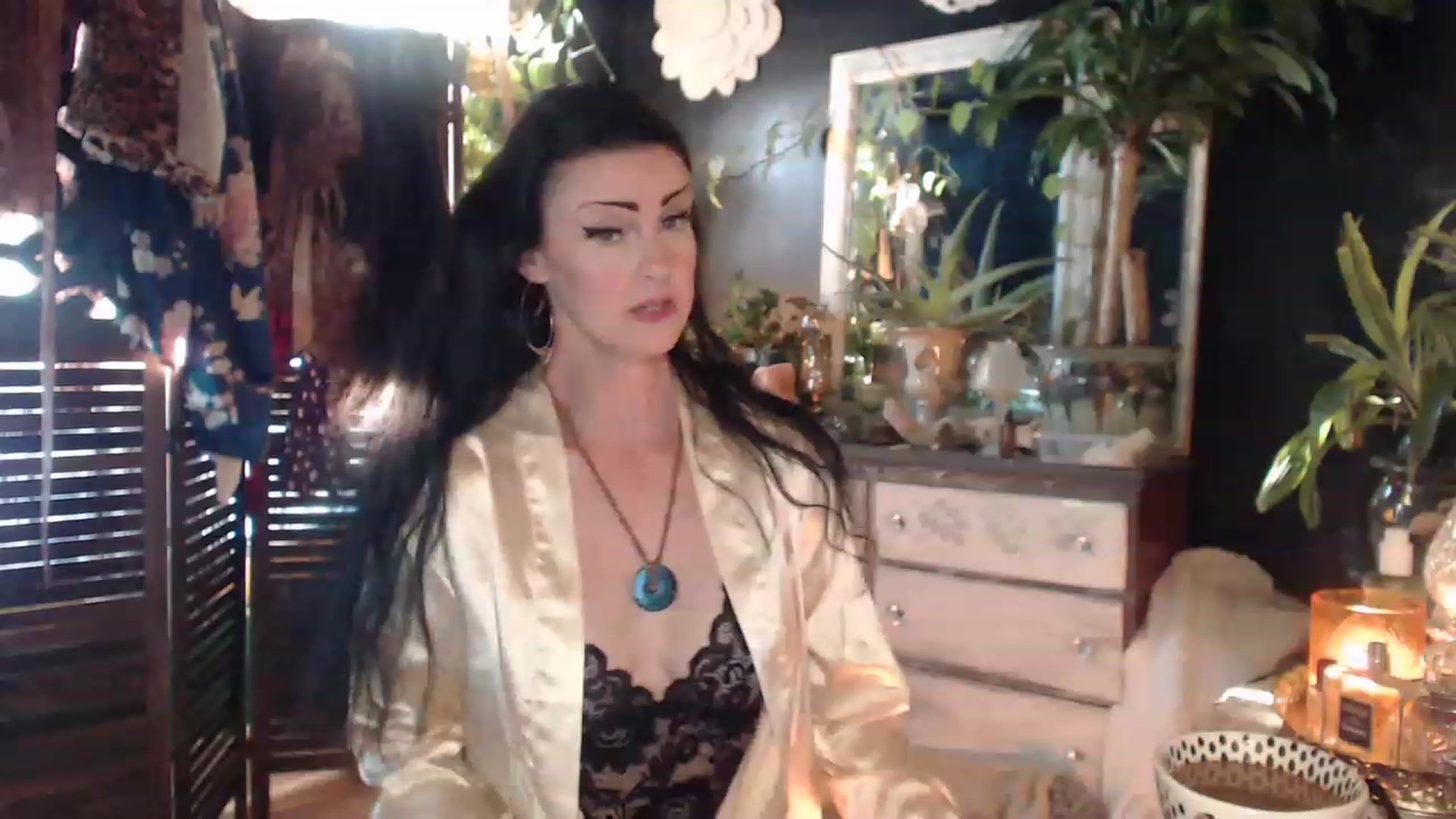 Gallery image thumbnail from MayGray's myfreecams stream on, 04/12/2023, 12:14 image 16 of 20