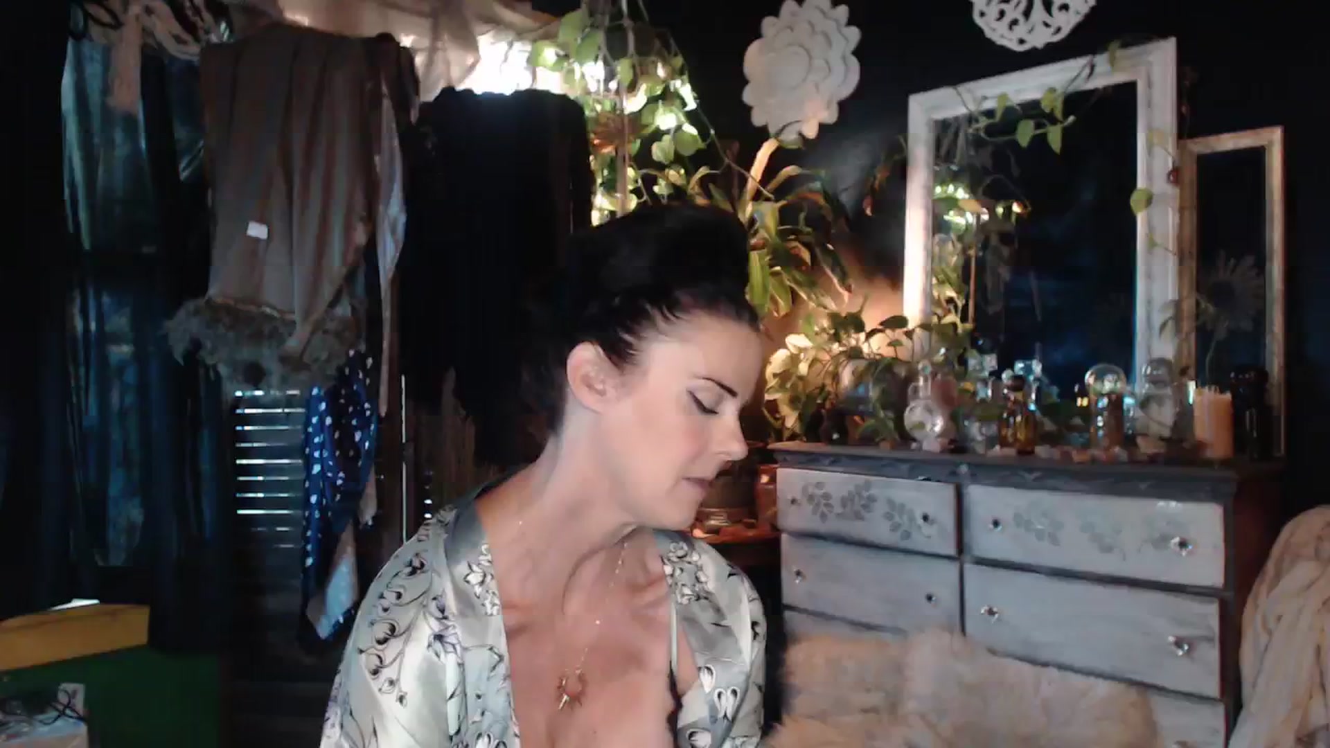 Gallery image thumbnail from MayGray's myfreecams stream on, 08/20/2023, 12:32 image 1 of 20