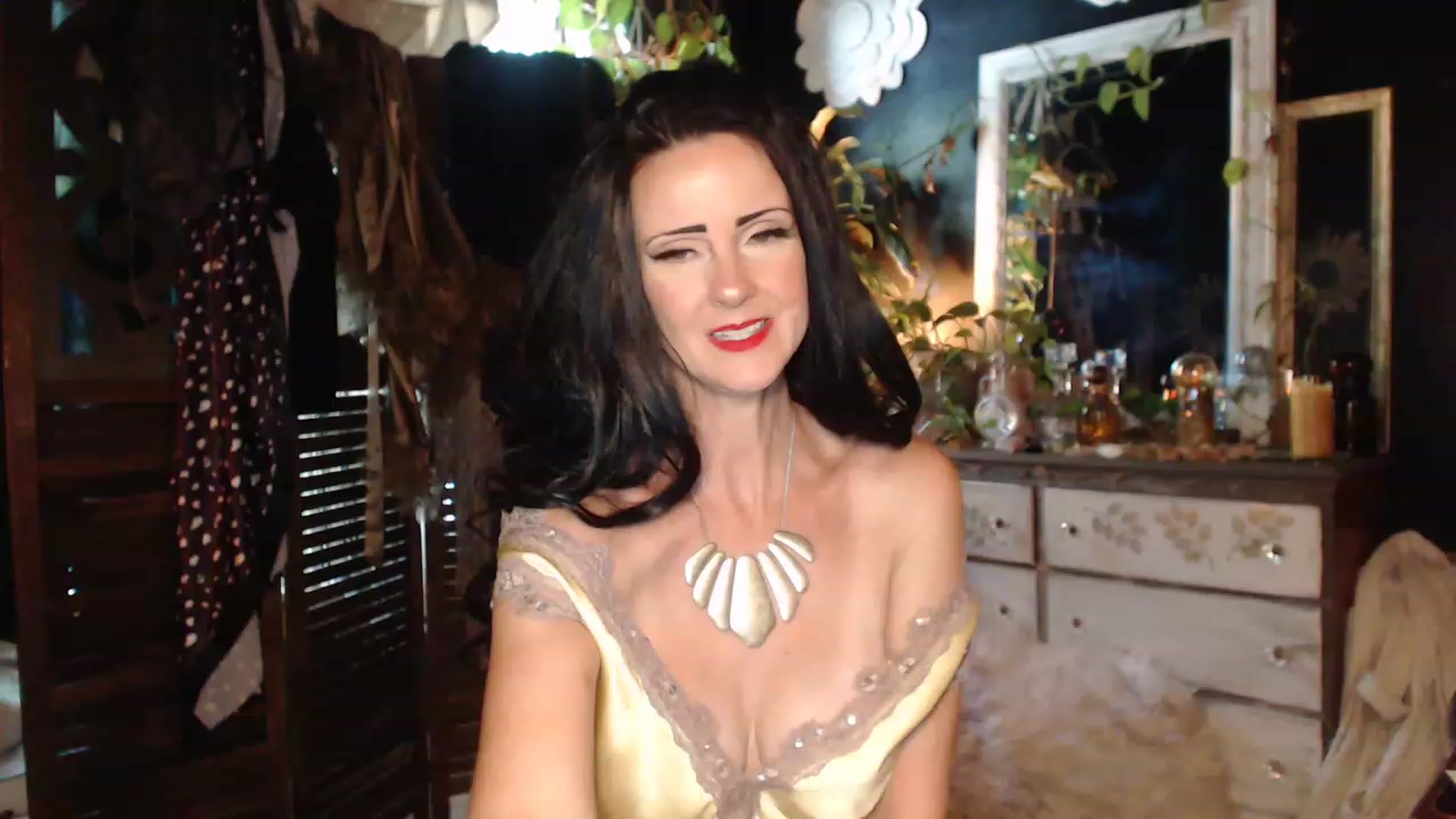 Gallery image thumbnail from MayGray's myfreecams stream on, 08/23/2023, 16:56 image 5 of 20