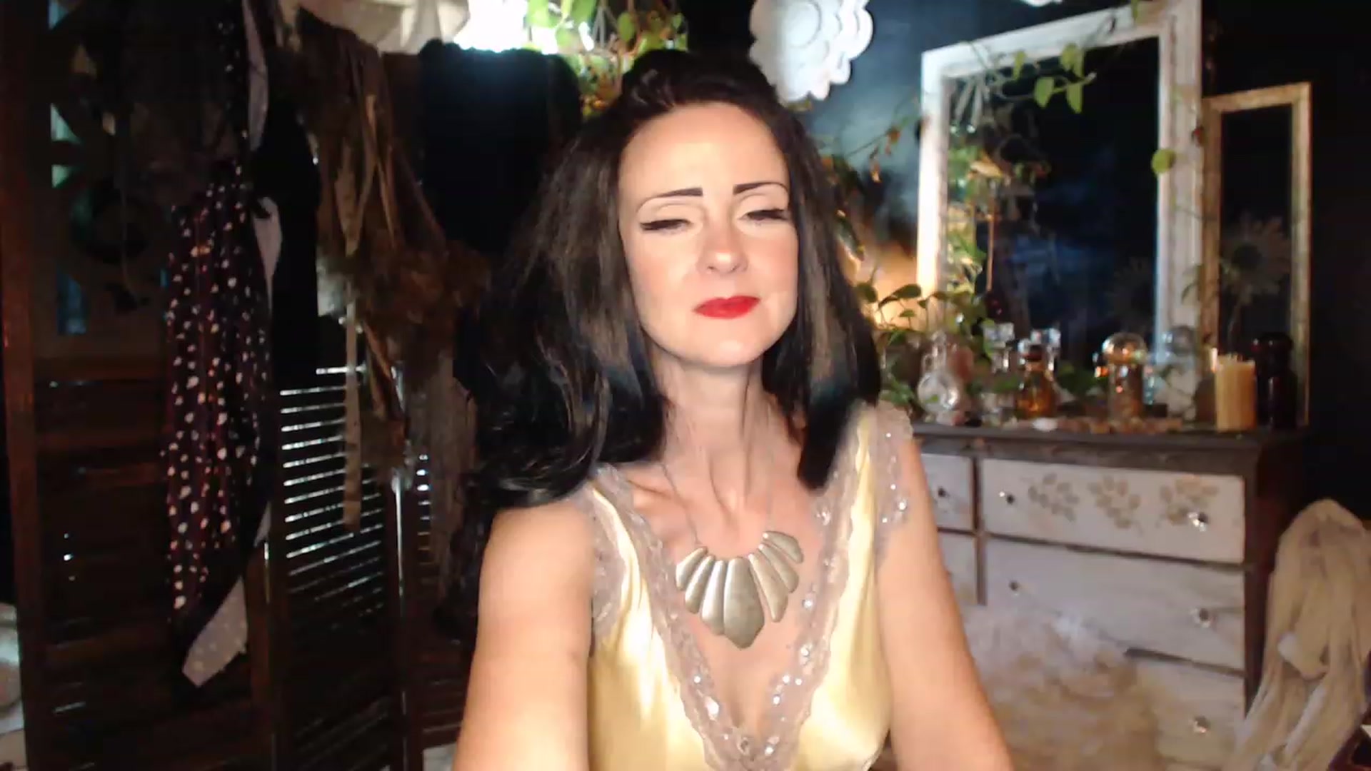 Gallery image thumbnail from MayGray's myfreecams stream on, 08/23/2023, 16:56 image 2 of 20