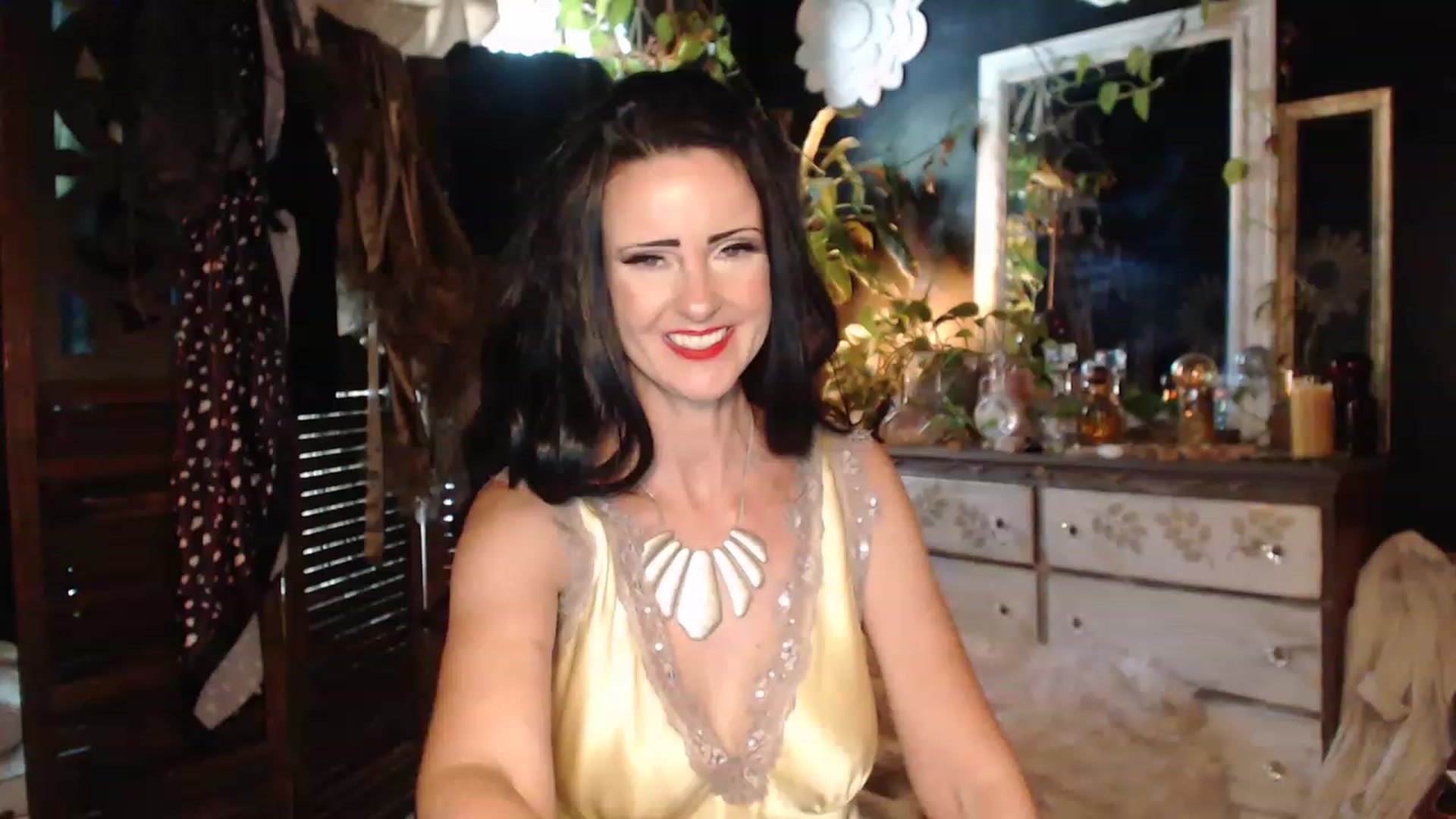 Gallery image thumbnail from MayGray's myfreecams stream on, 08/23/2023, 16:56 image 17 of 20