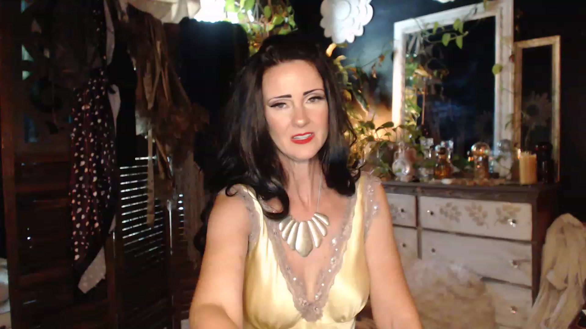 Gallery image thumbnail from MayGray's myfreecams stream on, 08/23/2023, 17:33 image 2 of 20