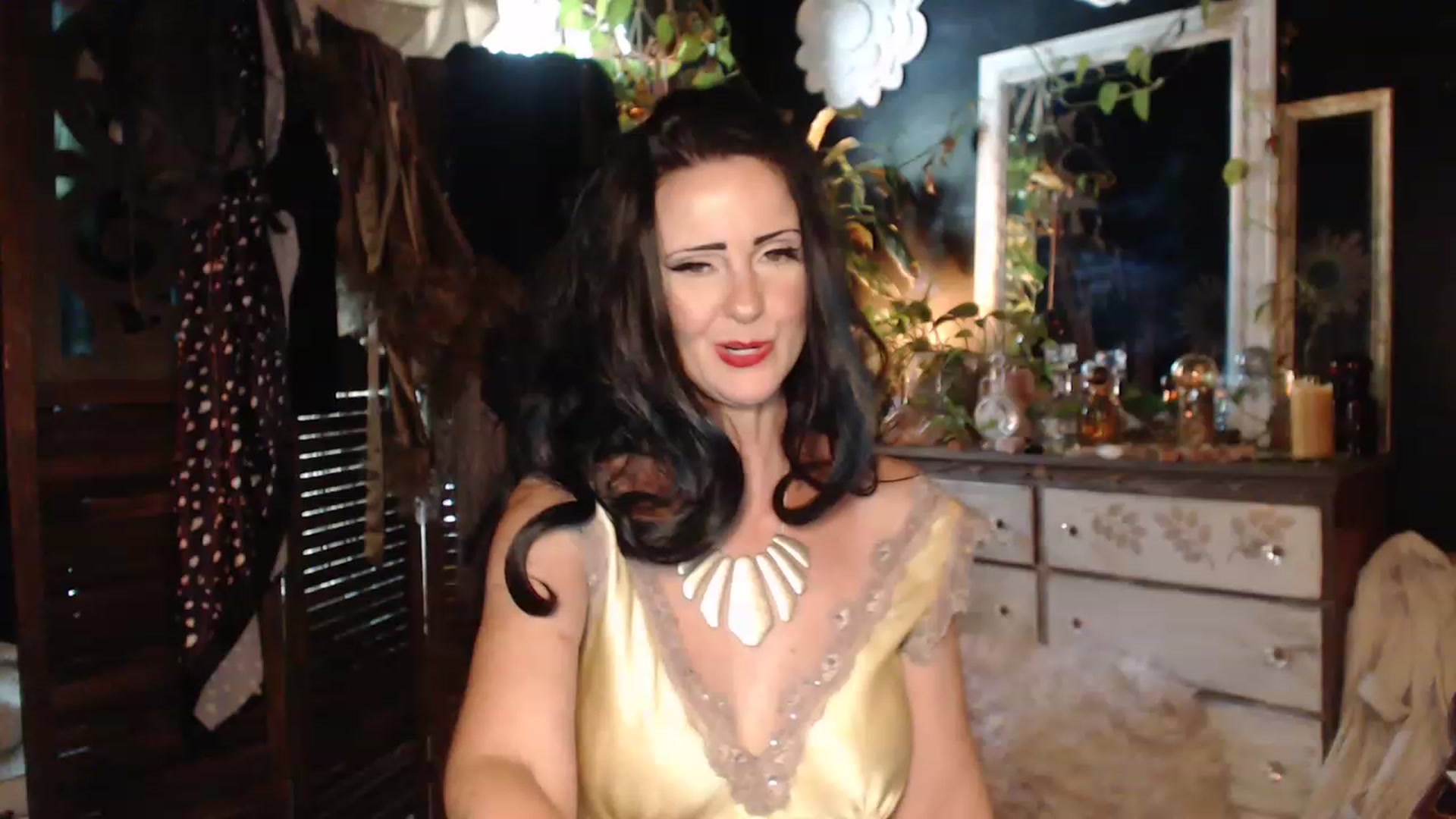 Gallery image thumbnail from MayGray's myfreecams stream on, 08/23/2023, 17:33 image 4 of 20