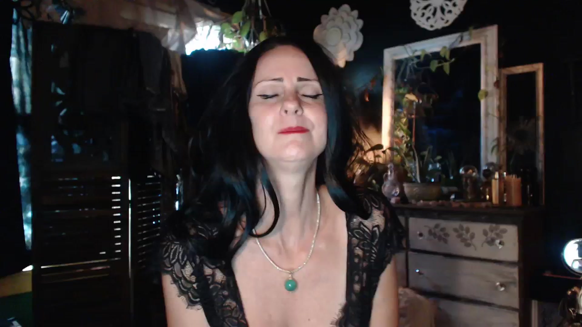Gallery image thumbnail from MayGray's myfreecams stream on, 09/01/2023, 13:00 image 14 of 20