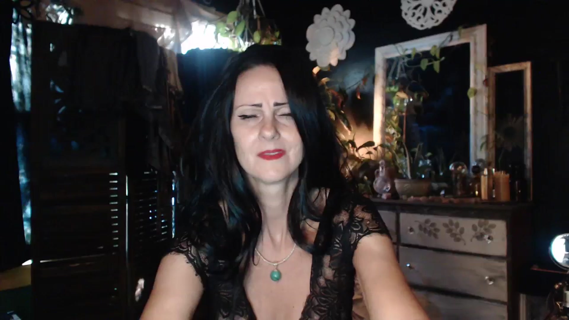 Gallery image thumbnail from MayGray's myfreecams stream on, 09/01/2023, 13:00 image 20 of 20