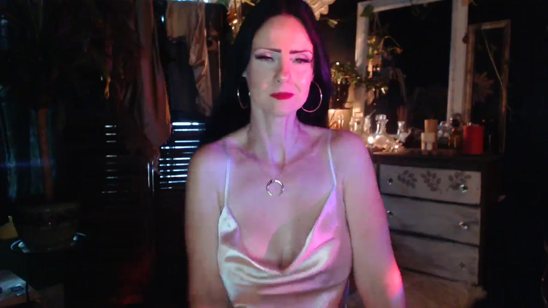 Gallery image thumbnail from MayGray's myfreecams stream on, 09/23/2023, 12:50 image 16 of 20