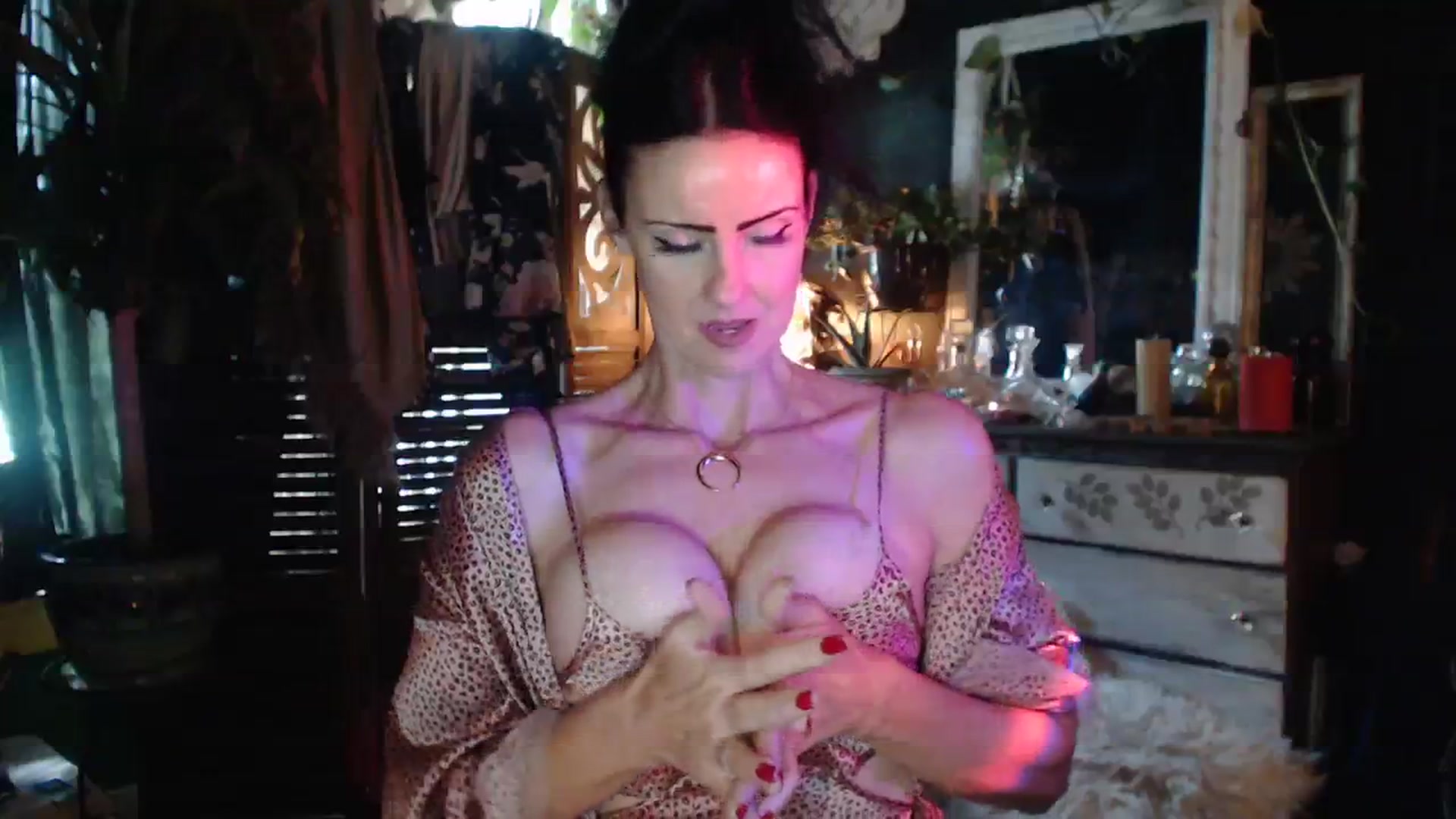 Gallery image thumbnail from MayGray's myfreecams stream on, 09/24/2023, 14:43 image 12 of 20