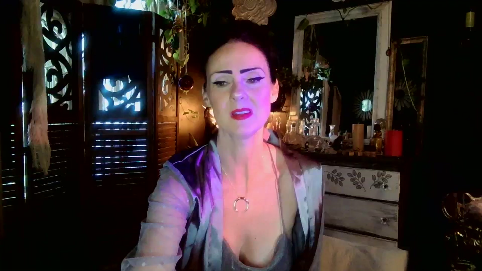 Gallery image thumbnail from MayGray's myfreecams stream on, 10/02/2023, 12:43 image 17 of 20