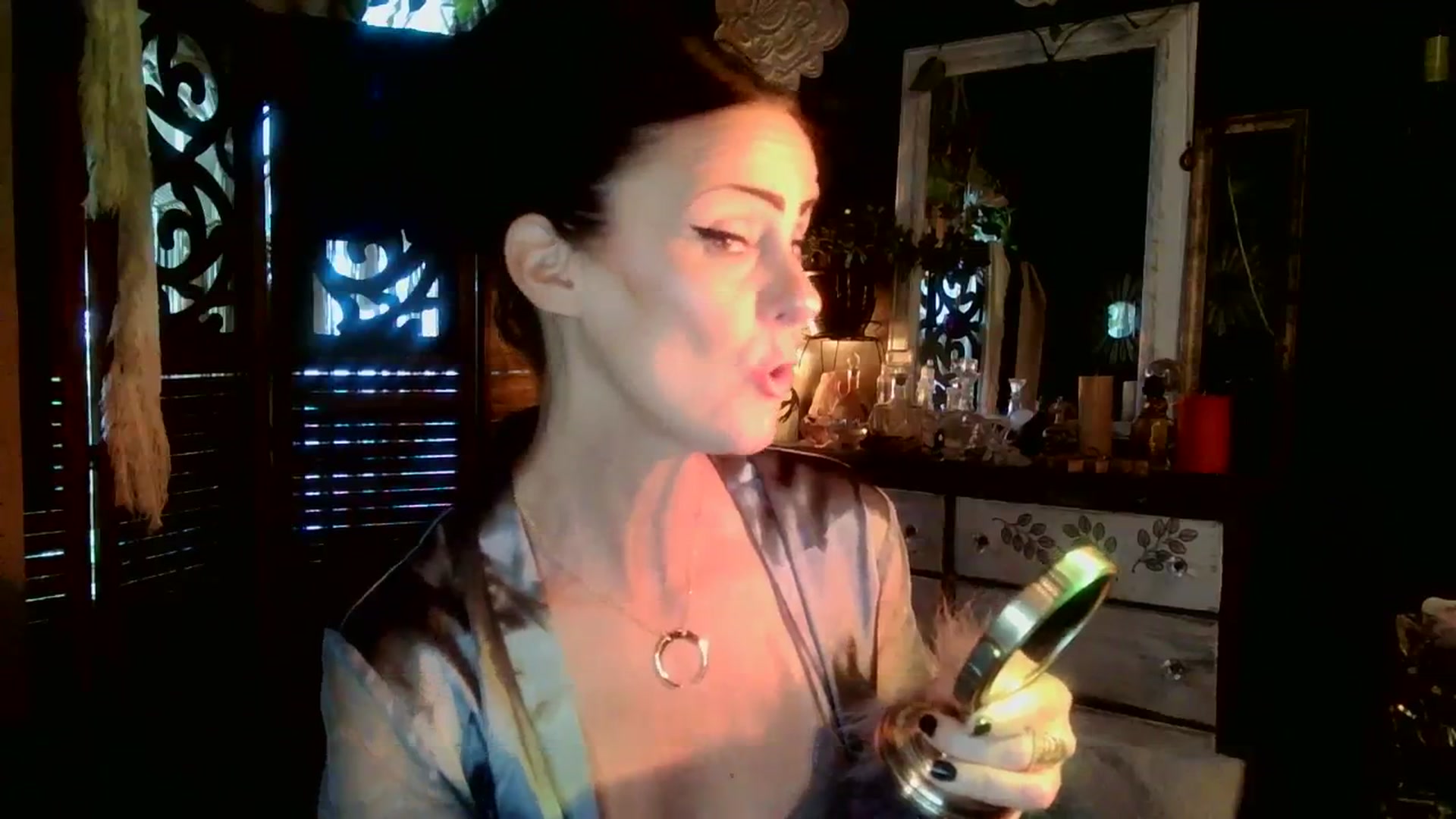 Gallery image thumbnail from MayGray's myfreecams stream on, 10/02/2023, 12:43 image 7 of 20