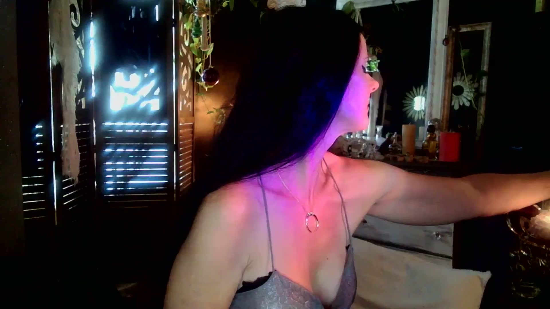 Gallery image thumbnail from MayGray's myfreecams stream on, 10/02/2023, 16:17 image 18 of 20