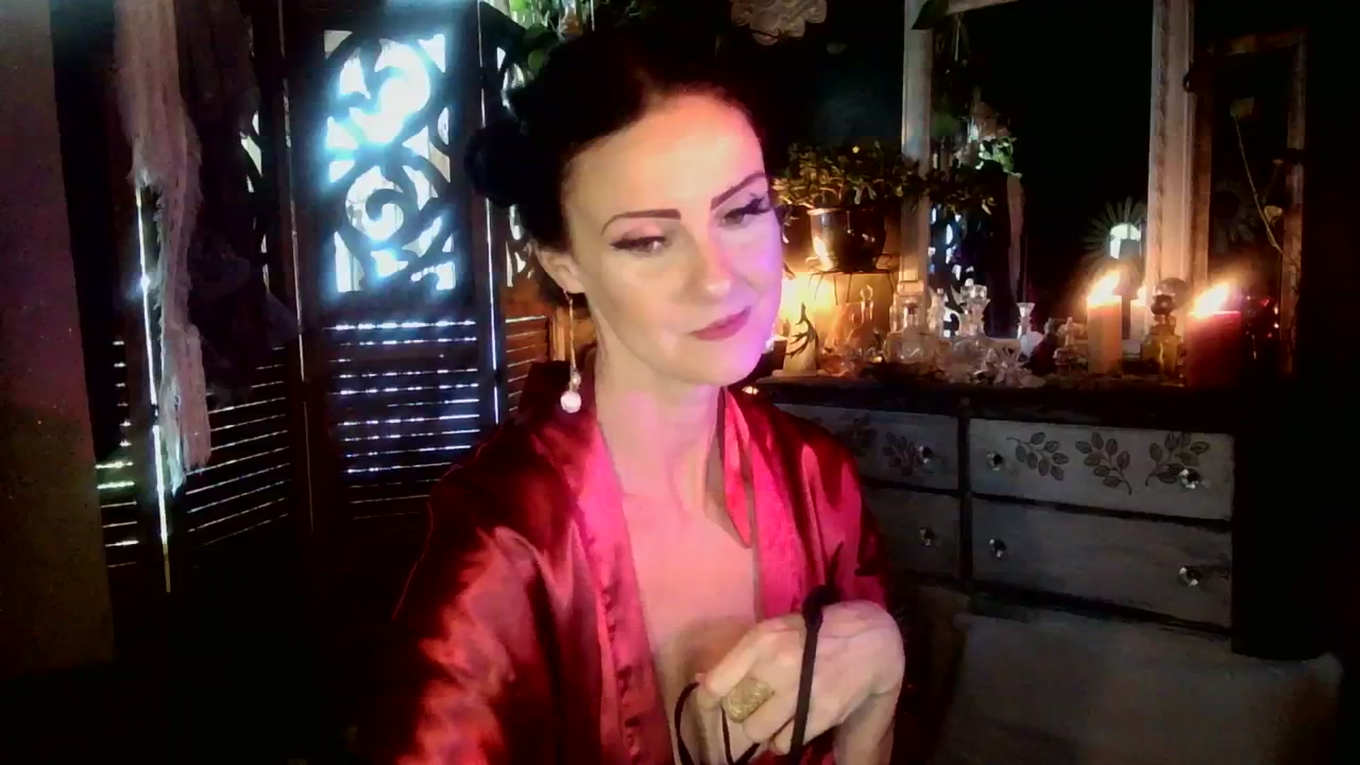 Gallery image thumbnail from MayGray's myfreecams stream on, 10/03/2023, 14:01 image 7 of 20