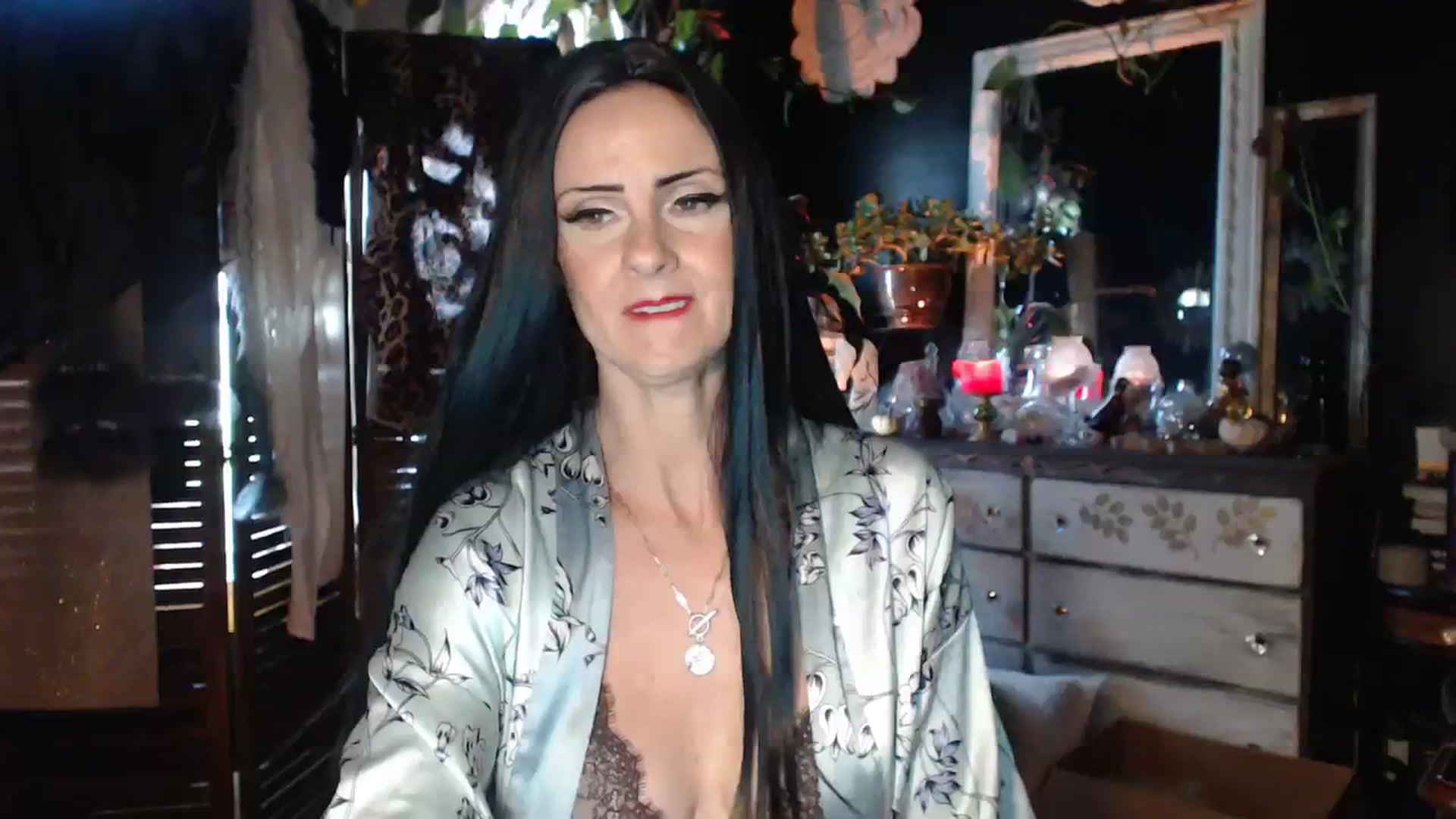 Gallery image thumbnail from MayGray's myfreecams stream on, 10/29/2023, 16:00 image 3 of 20
