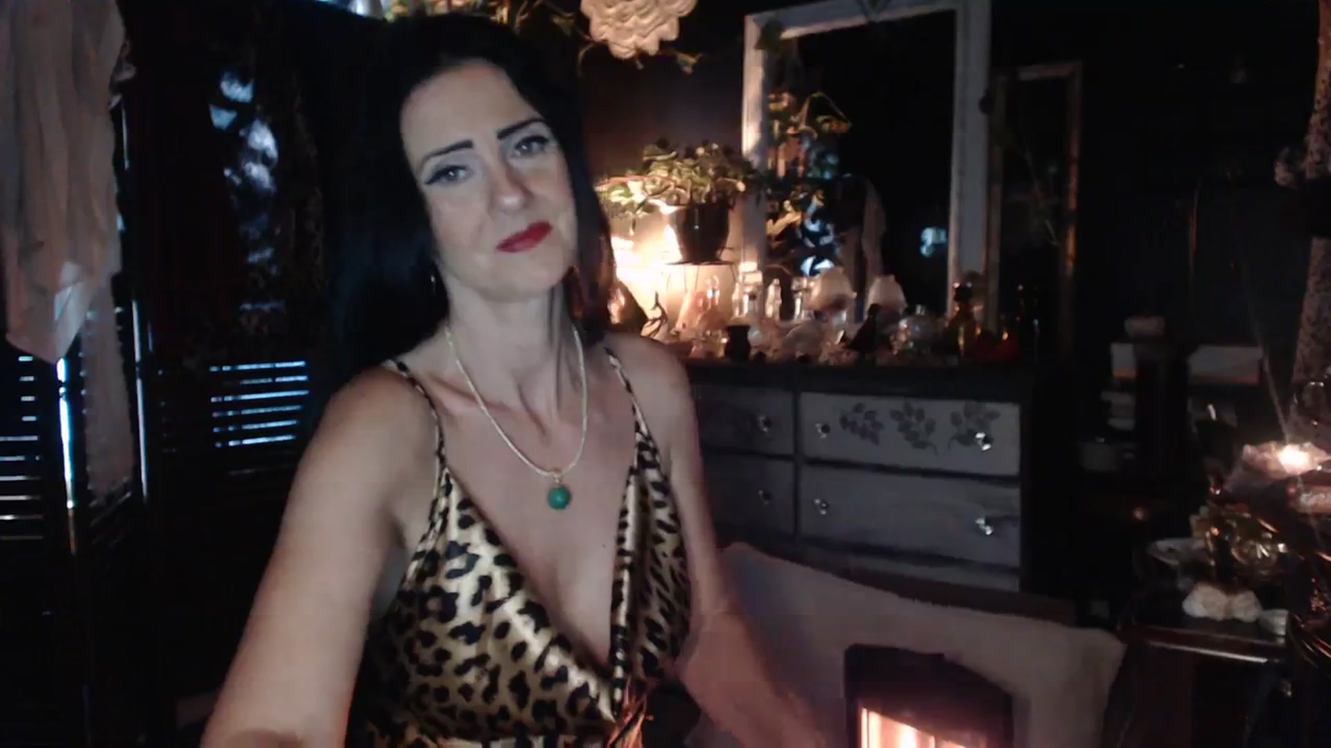 Gallery image thumbnail from MayGray's myfreecams stream on, 11/04/2023, 13:11 image 3 of 20