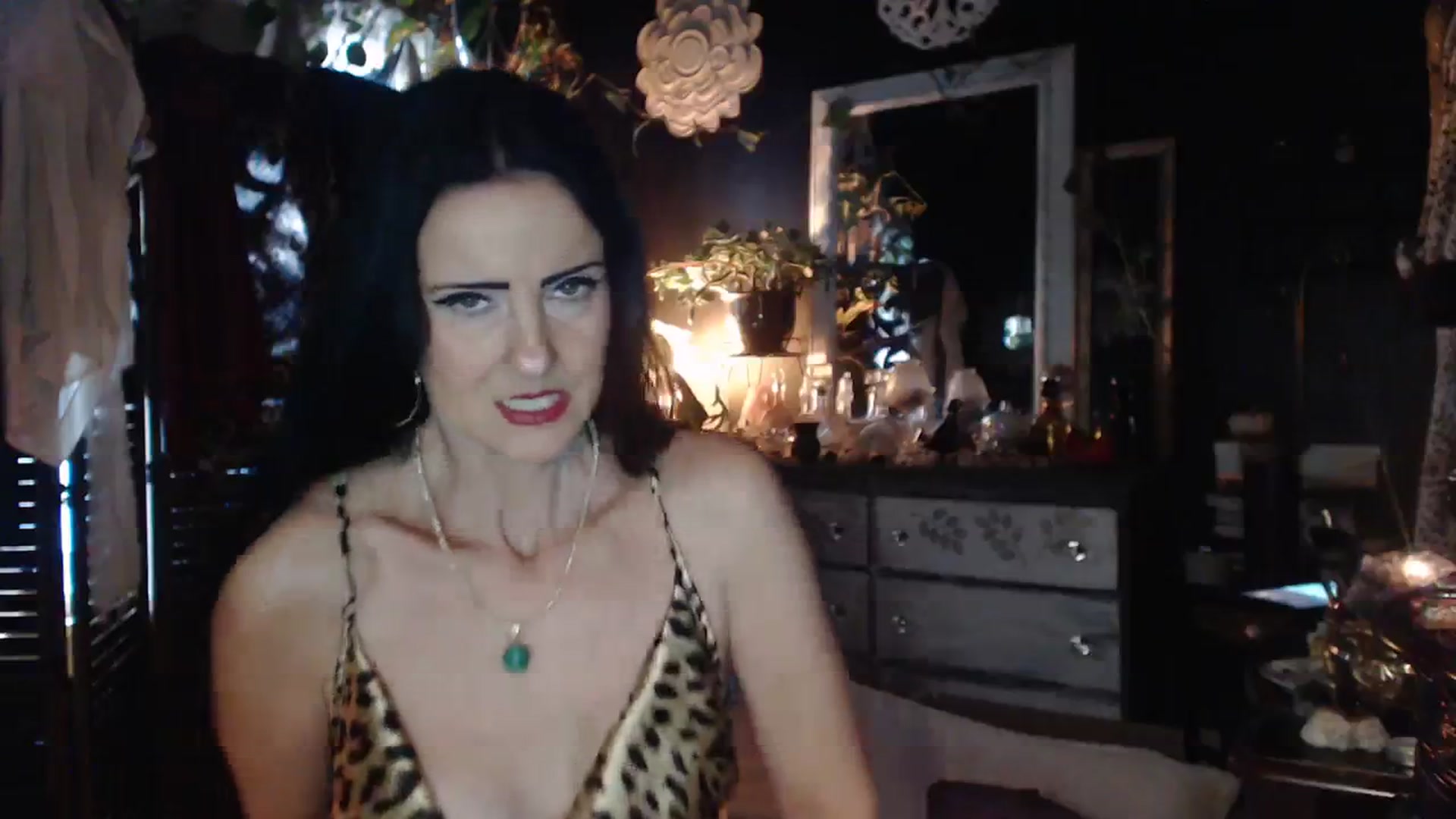 Gallery image thumbnail from MayGray's myfreecams stream on, 11/04/2023, 13:11 image 17 of 20