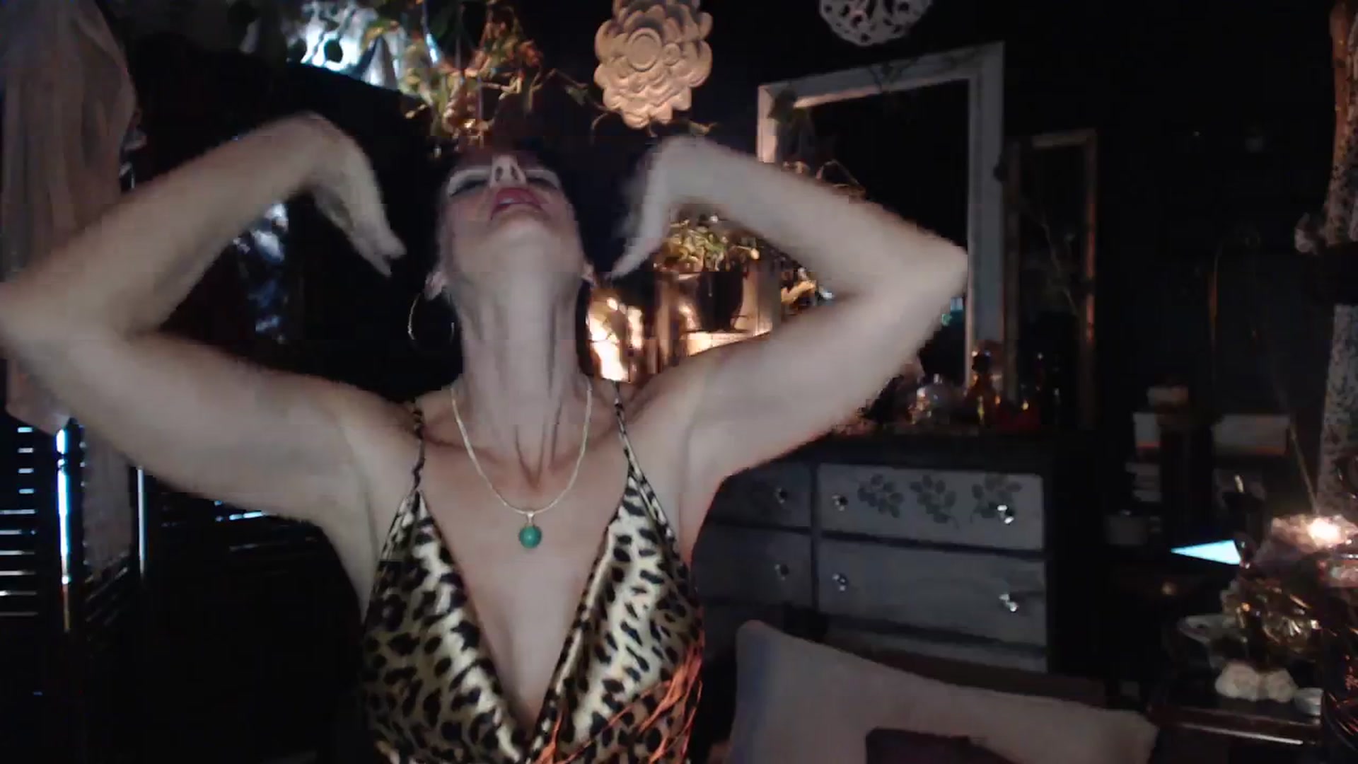 Gallery image thumbnail from MayGray's myfreecams stream on, 11/04/2023, 13:11 image 6 of 20