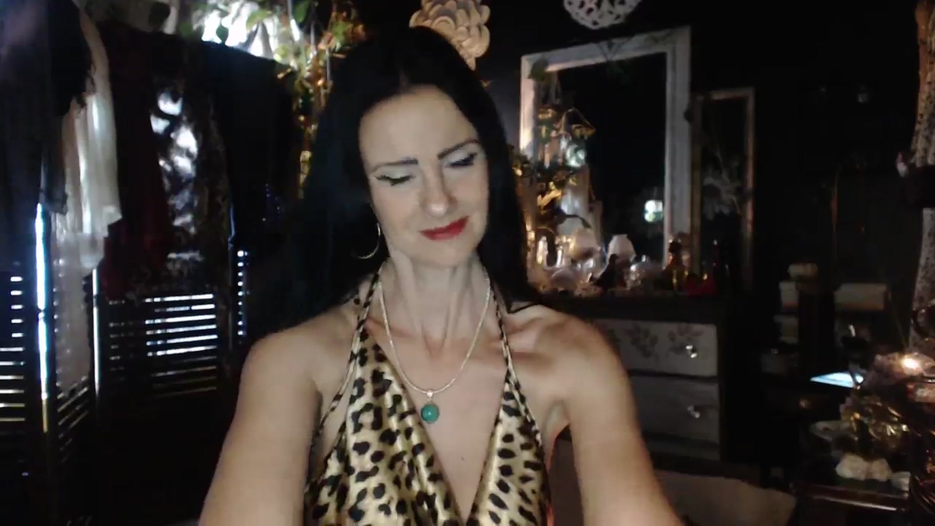 Gallery image thumbnail from MayGray's myfreecams stream on, 11/04/2023, 13:47 image 6 of 20