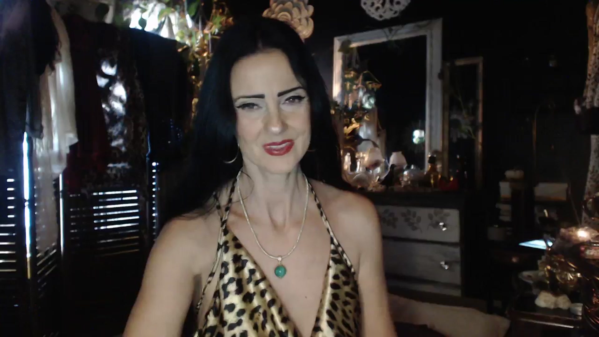 Gallery image thumbnail from MayGray's myfreecams stream on, 11/04/2023, 13:47 image 4 of 20