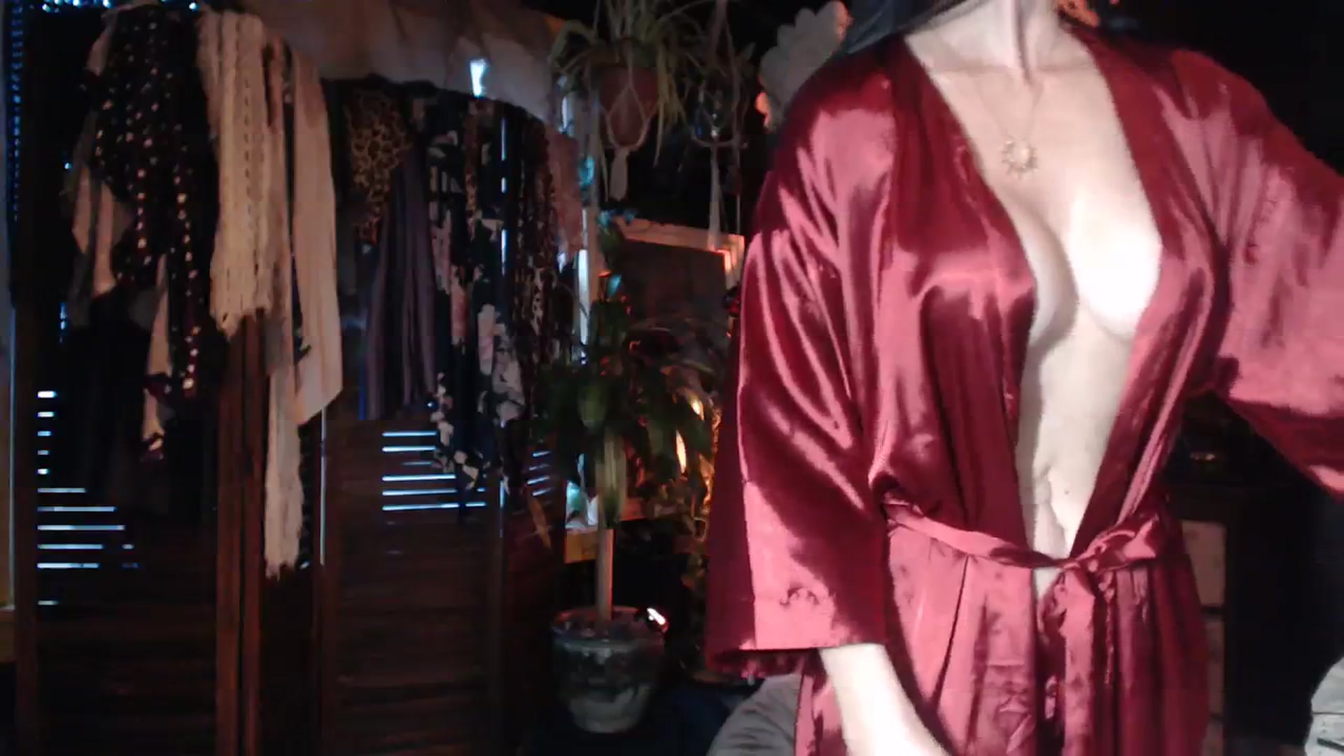 Gallery image thumbnail from MayGray's myfreecams stream on, 02/11/2024, 13:29 image 4 of 20