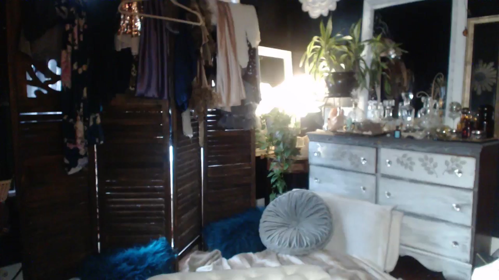Gallery image thumbnail from MayGray's myfreecams stream on, 06/04/2024, 11:59 image 17 of 20