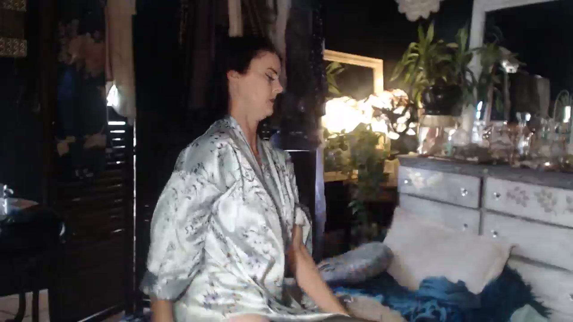 Gallery image thumbnail from MayGray's myfreecams stream on, 06/08/2024, 13:50 image 12 of 20