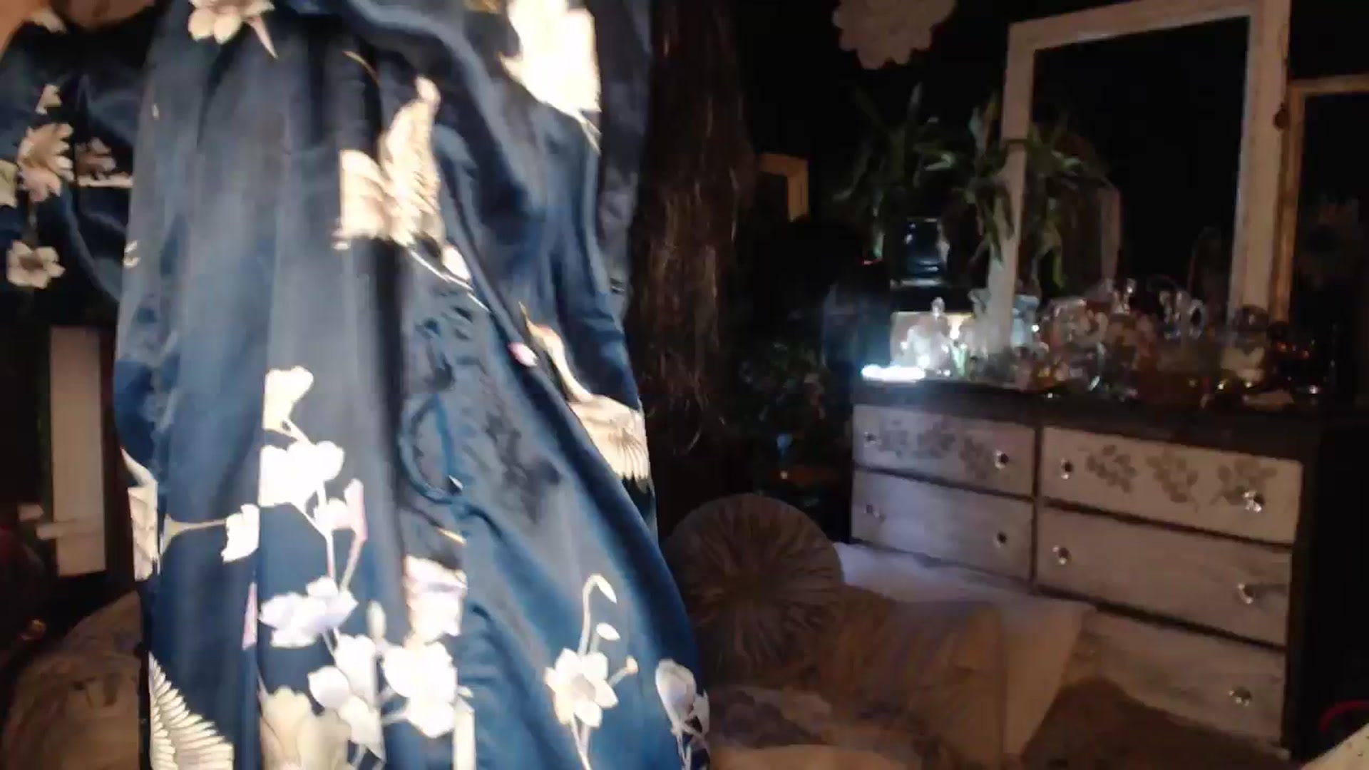 Gallery image thumbnail from MayGray's myfreecams stream on, 07/20/2024, 11:09 image 6 of 20