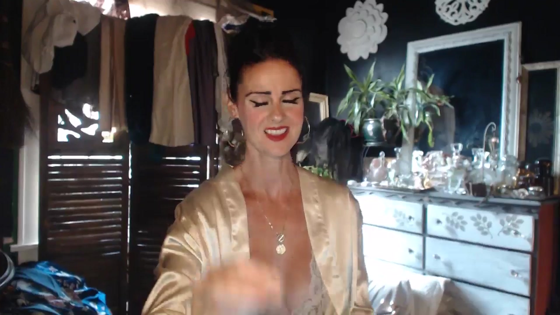 Gallery image thumbnail from MayGray's myfreecams stream on, 07/20/2024, 12:49 image 7 of 20