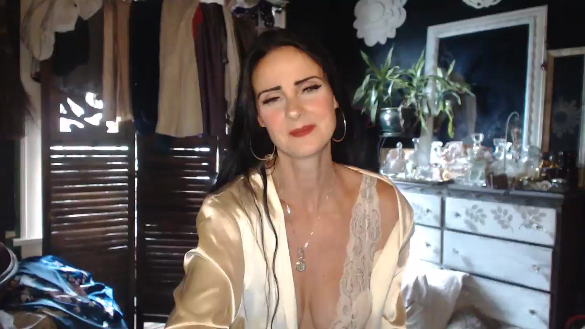 Gallery image thumbnail from MayGray's myfreecams stream on, 07/20/2024, 13:42 image 1 of 20