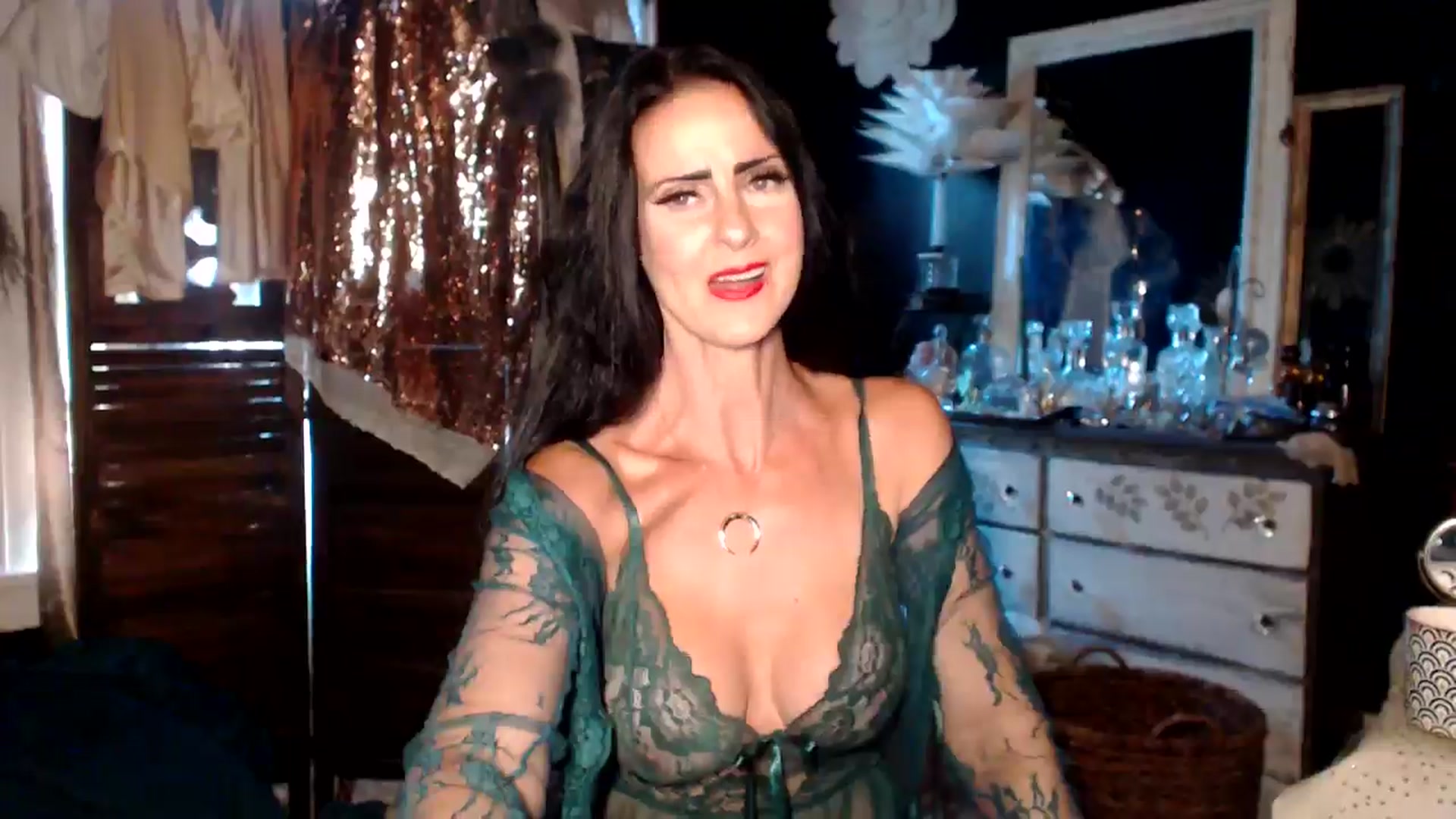 Gallery image thumbnail from MayGray's myfreecams stream on, 08/11/2024, 13:17 image 14 of 20