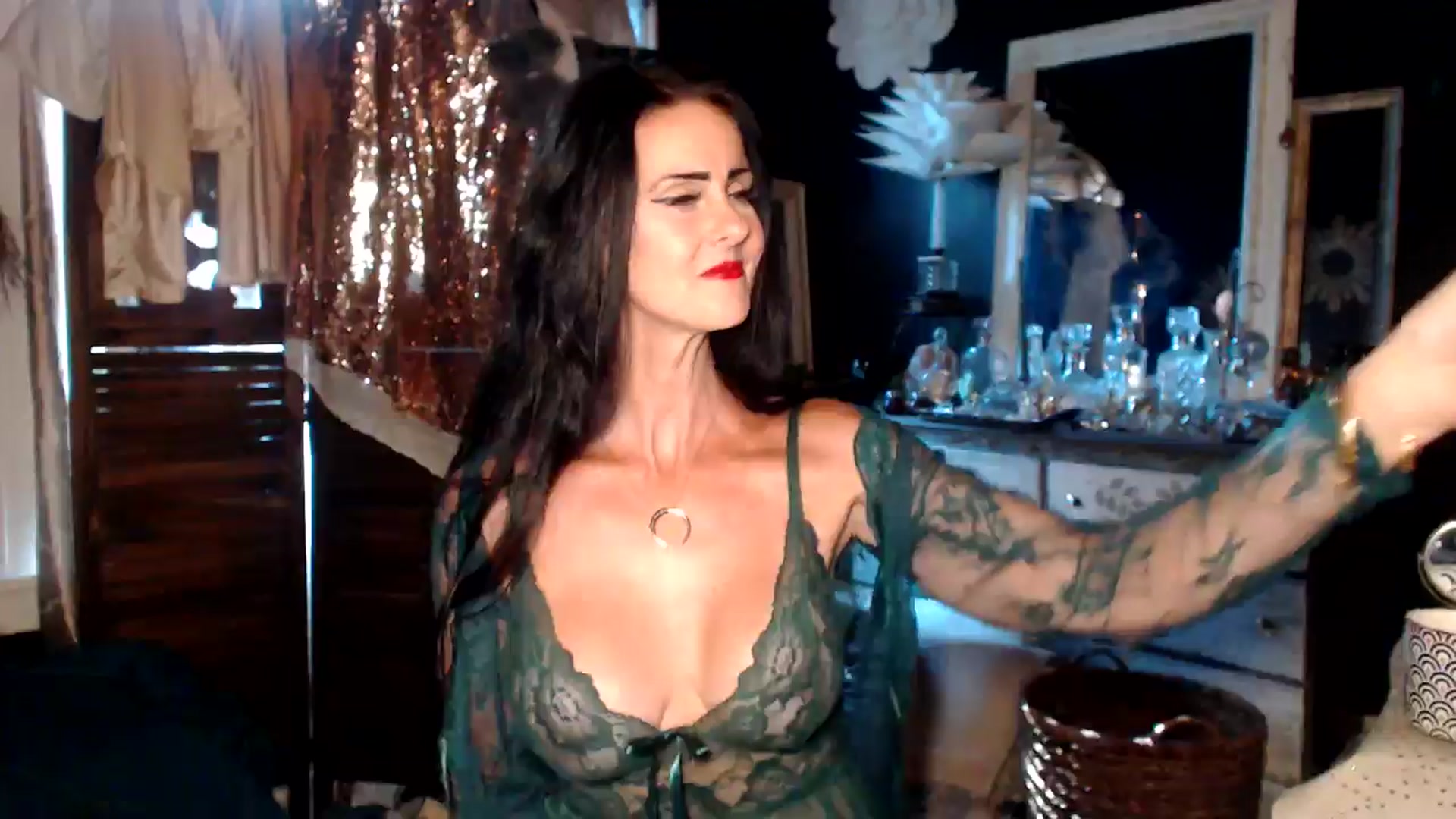 Gallery image thumbnail from MayGray's myfreecams stream on, 08/11/2024, 13:17 image 17 of 20