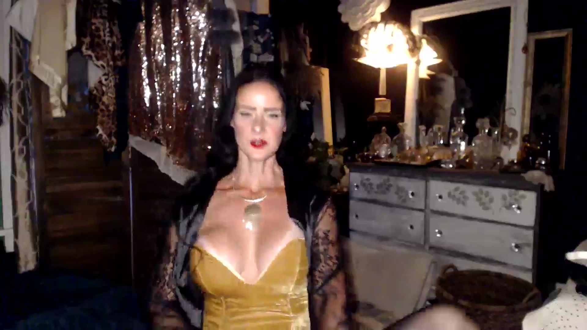 Gallery image thumbnail from MayGray's myfreecams stream on, 08/15/2024, 11:25 image 12 of 20