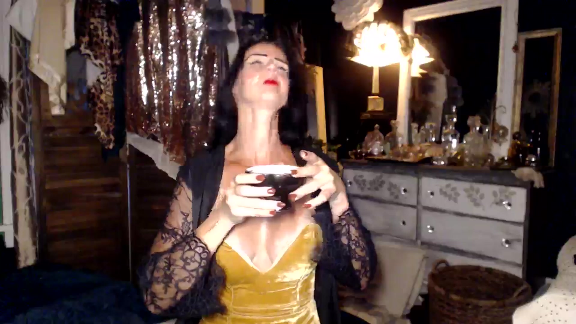 Gallery image thumbnail from MayGray's myfreecams stream on, 08/15/2024, 11:25 image 7 of 20
