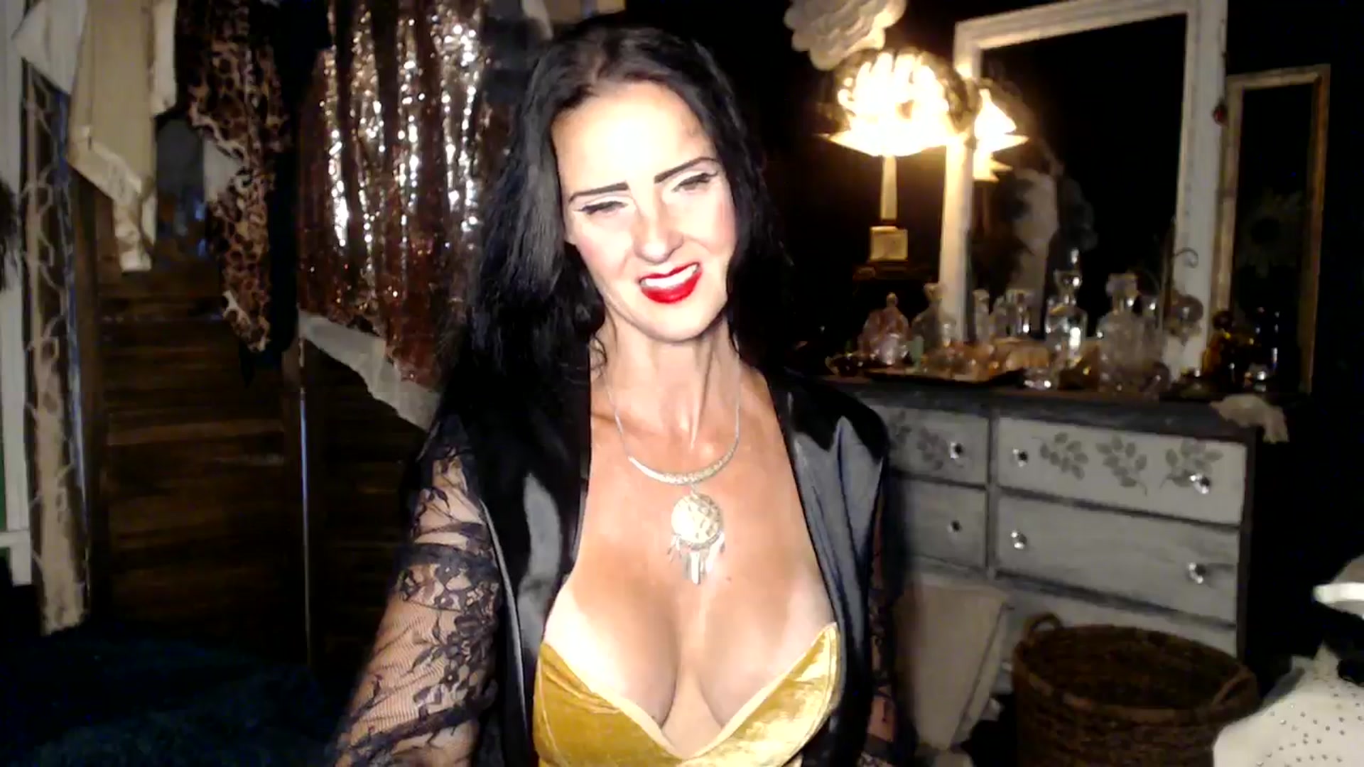 Gallery image thumbnail from MayGray's myfreecams stream on, 08/15/2024, 11:25 image 20 of 20