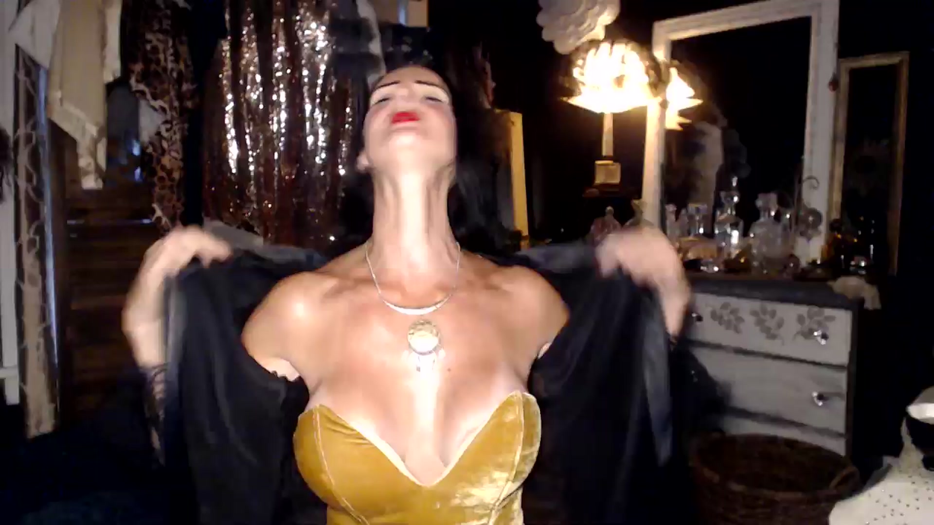Gallery image thumbnail from MayGray's myfreecams stream on, 08/15/2024, 12:33 image 1 of 20