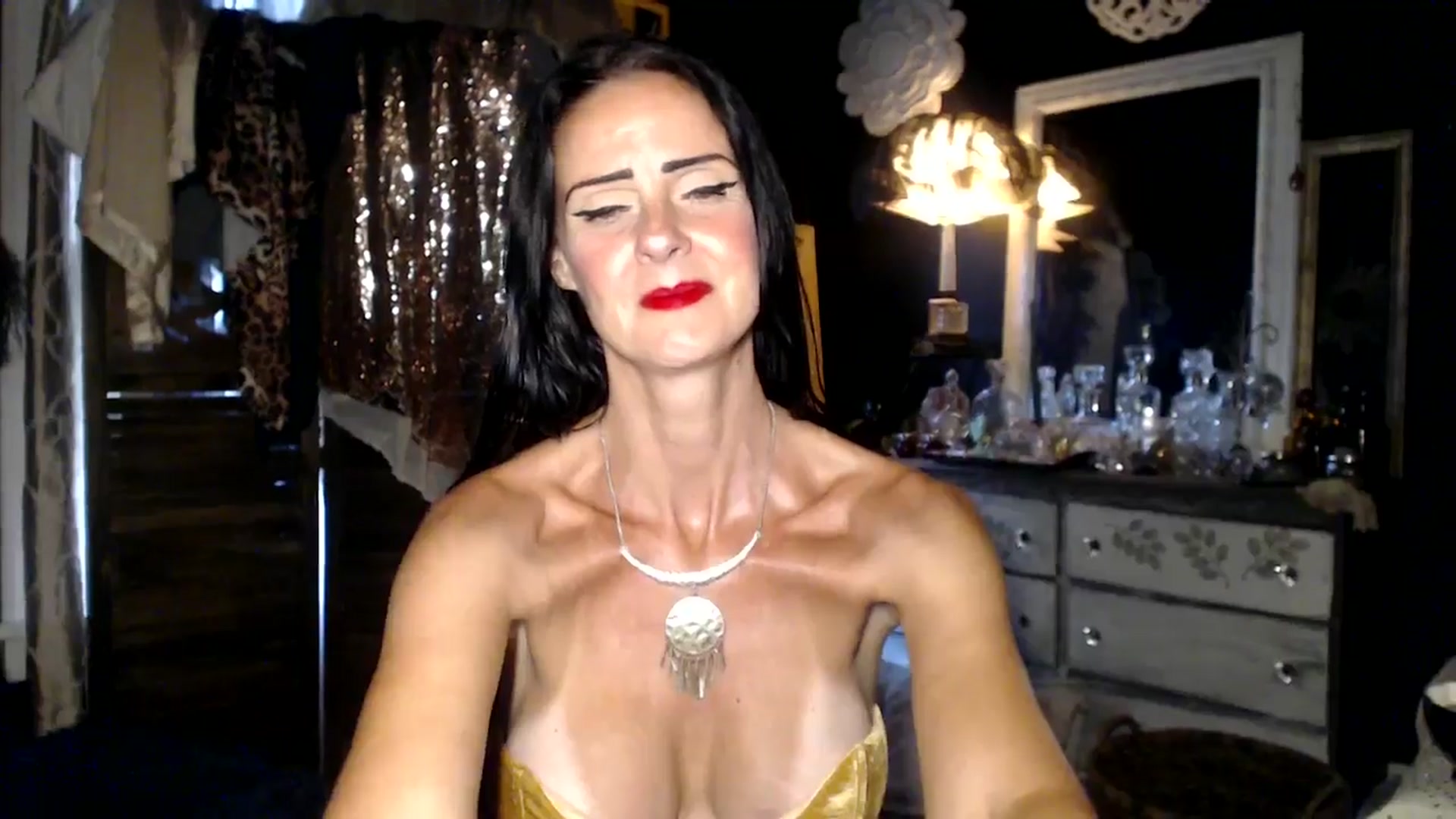 Gallery image thumbnail from MayGray's myfreecams stream on, 08/15/2024, 13:12 image 6 of 20