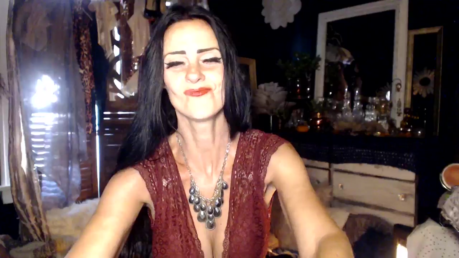 Gallery image thumbnail from MayGray's myfreecams stream on, 10/03/2024, 13:16 image 12 of 20