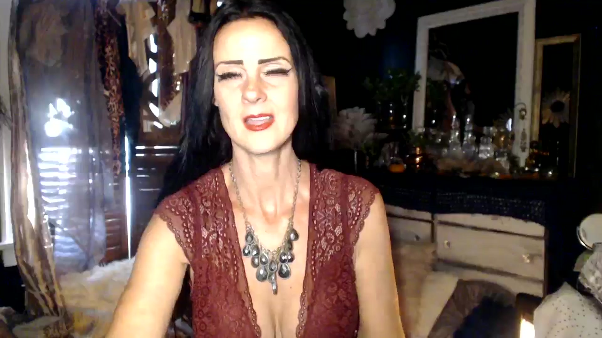 Gallery image thumbnail from MayGray's myfreecams stream on, 10/03/2024, 13:16 image 19 of 20