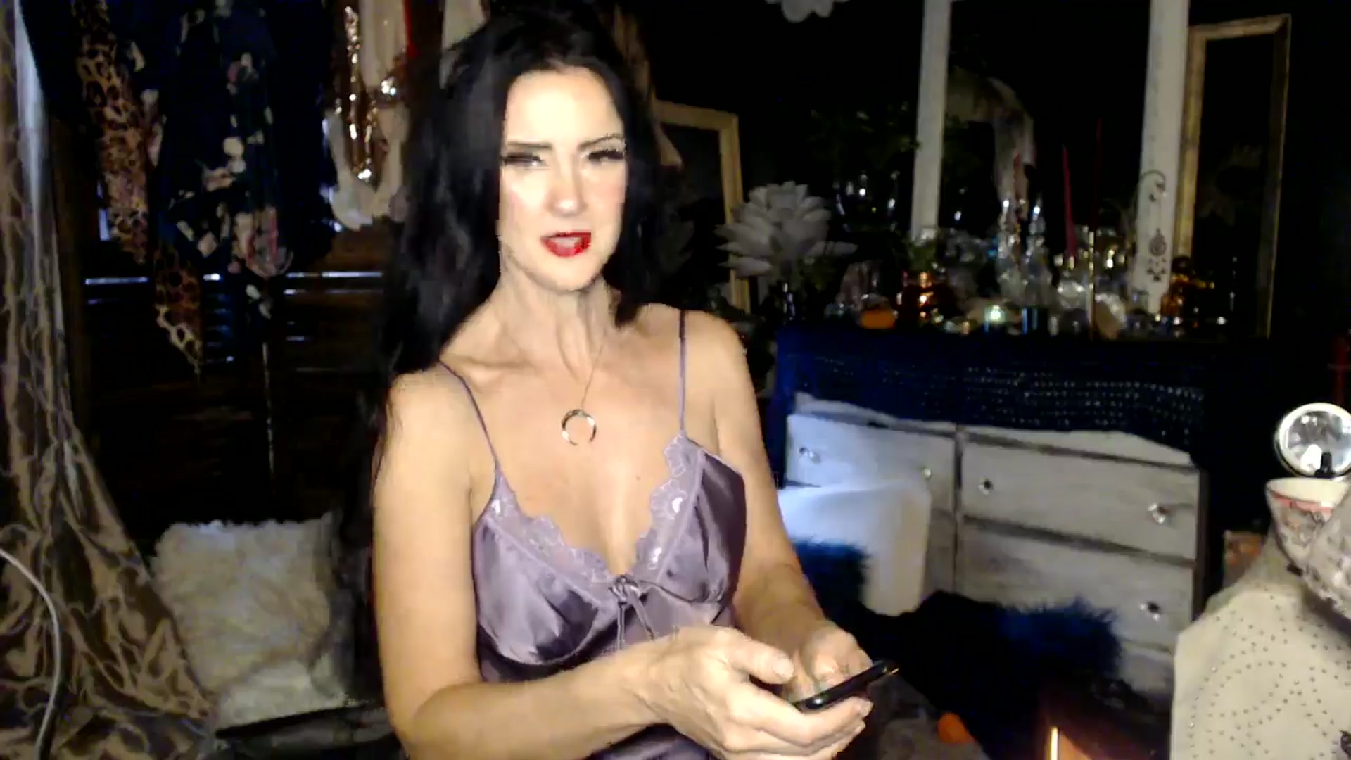 Gallery image thumbnail from MayGray's myfreecams stream on, 11/10/2024, 14:22 image 19 of 20