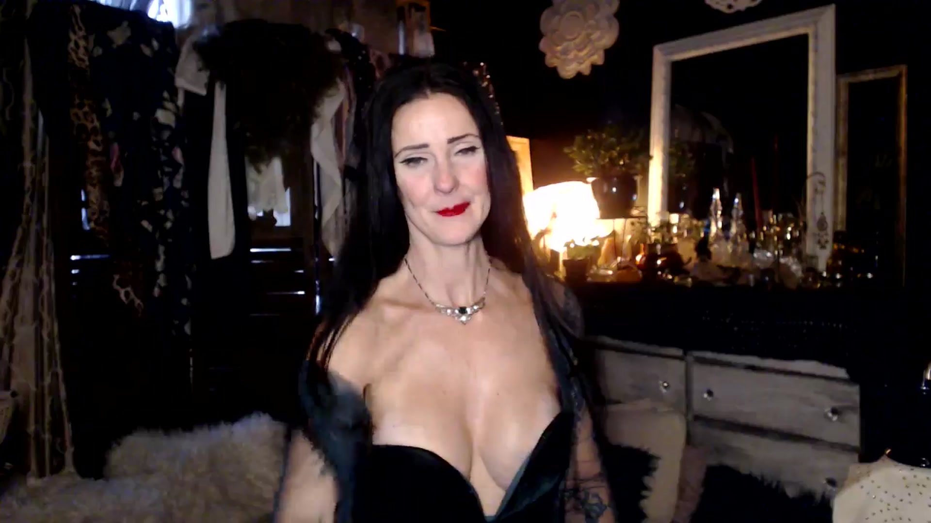 Gallery image thumbnail from MayGray's myfreecams stream on, 11/14/2024, 14:30 image 5 of 20