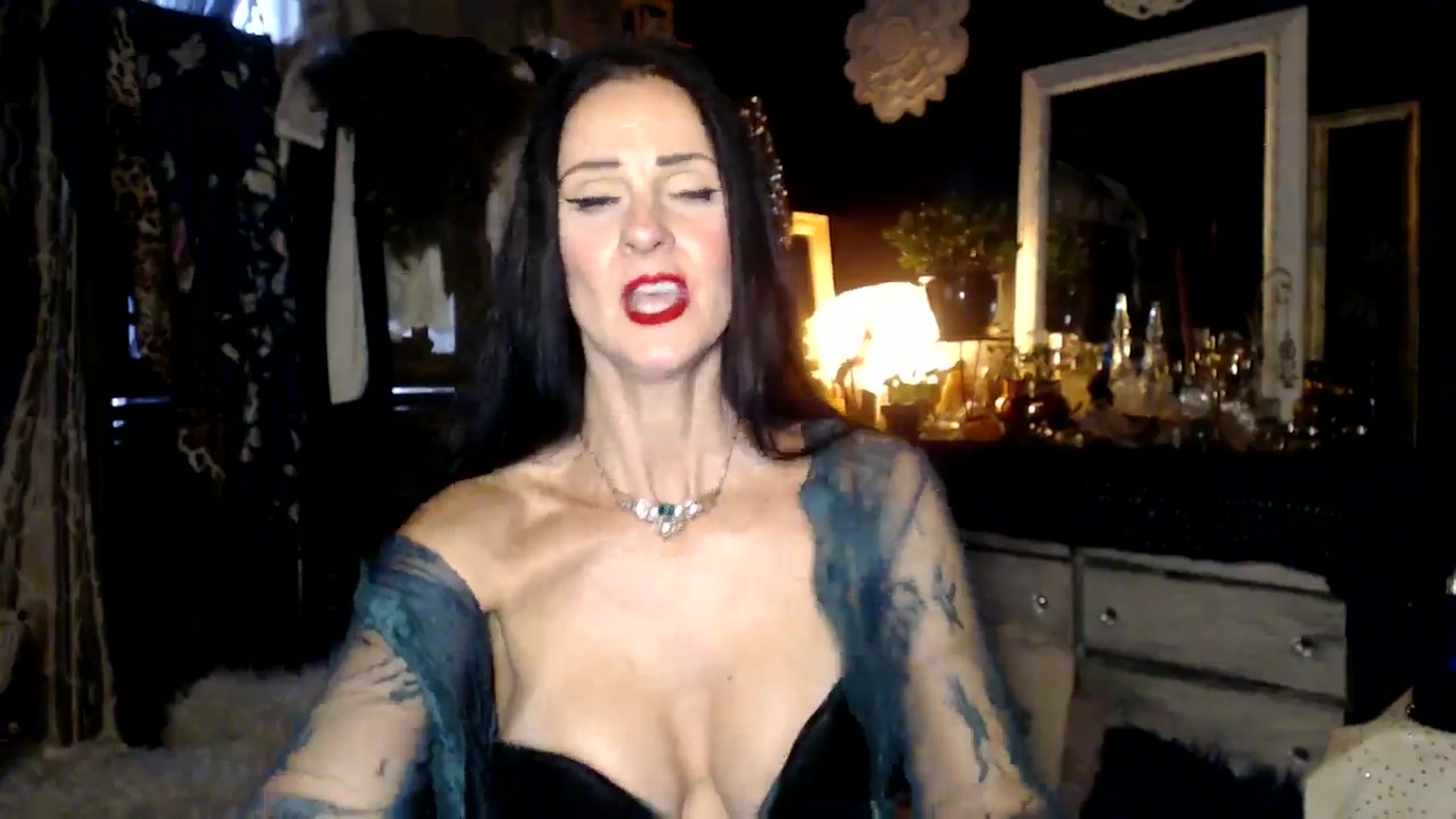 Gallery image thumbnail from MayGray's myfreecams stream on, 11/14/2024, 14:30 image 18 of 20