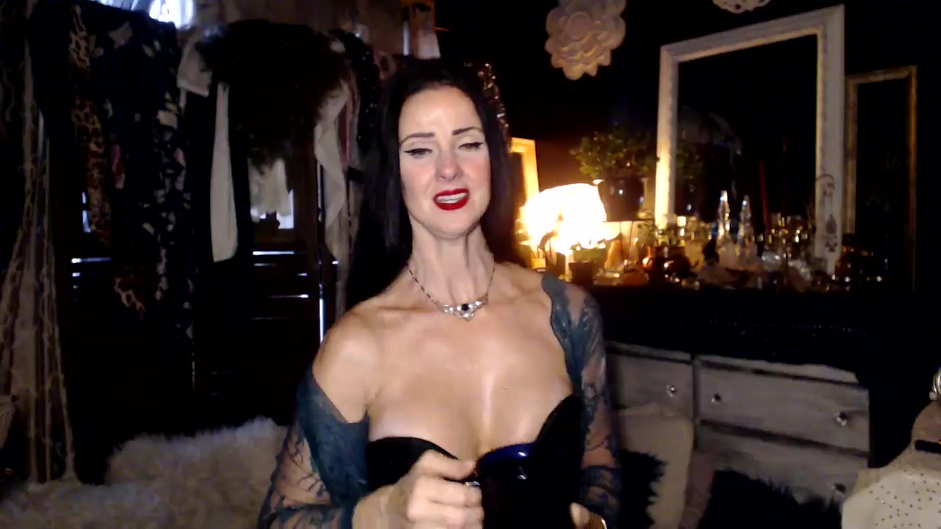 Gallery image thumbnail from MayGray's myfreecams stream on, 11/14/2024, 14:30 image 2 of 20