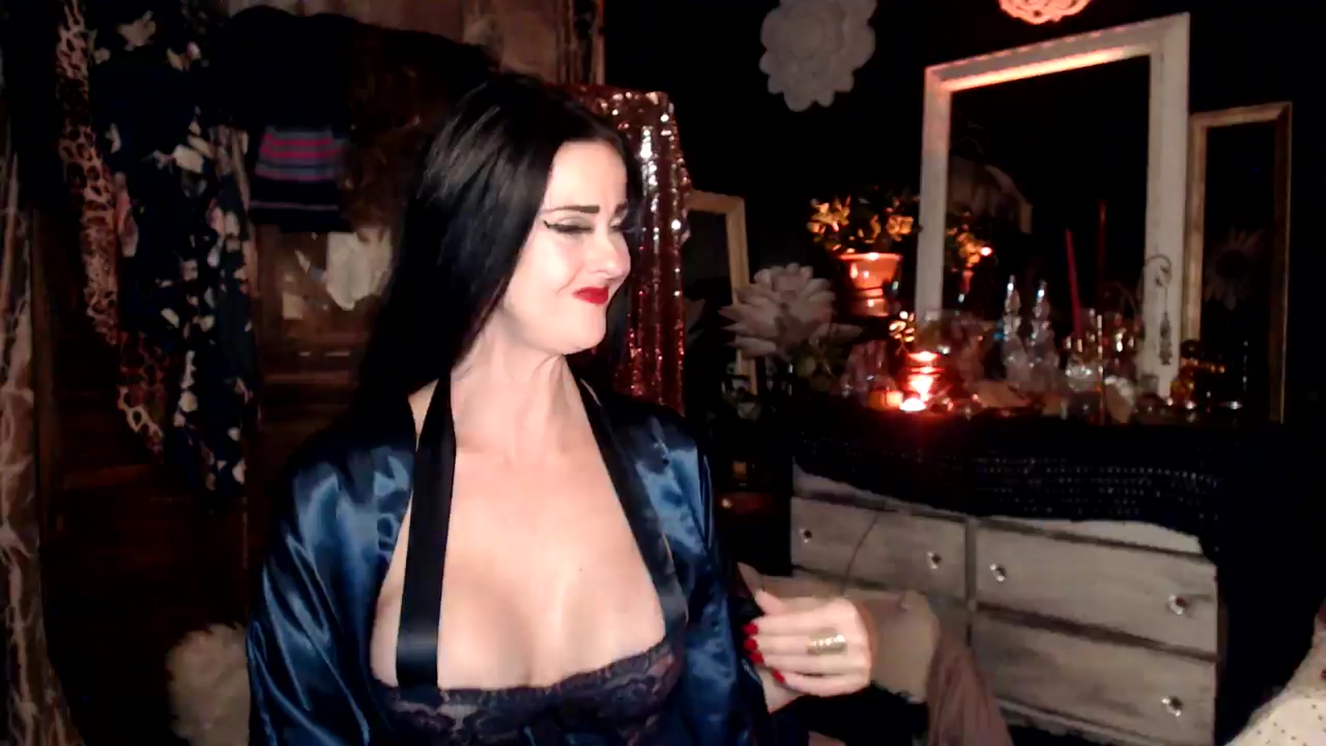 Gallery image thumbnail from MayGray's myfreecams stream on, 11/24/2024, 11:27 image 9 of 20