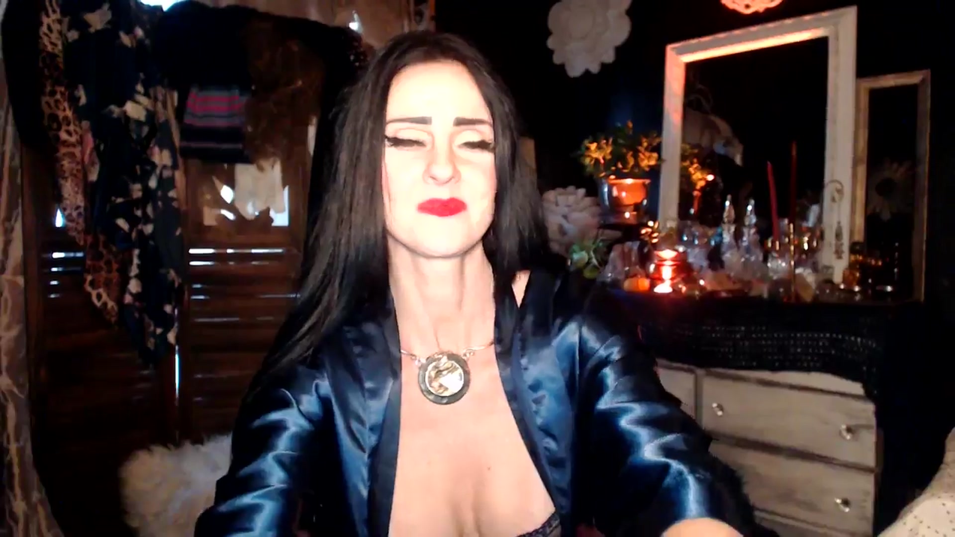 Gallery image thumbnail from MayGray's myfreecams stream on, 11/24/2024, 14:34 image 7 of 20