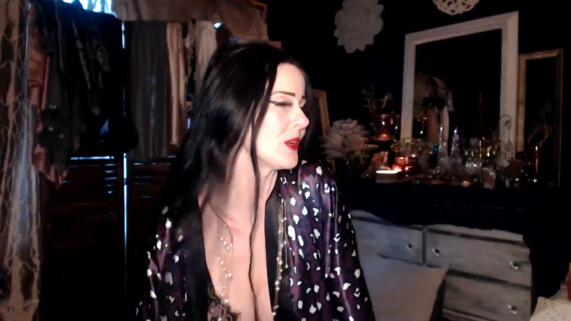 Gallery image thumbnail from MayGray's myfreecams stream on, 02/01/2025, 13:50 image 6 of 20