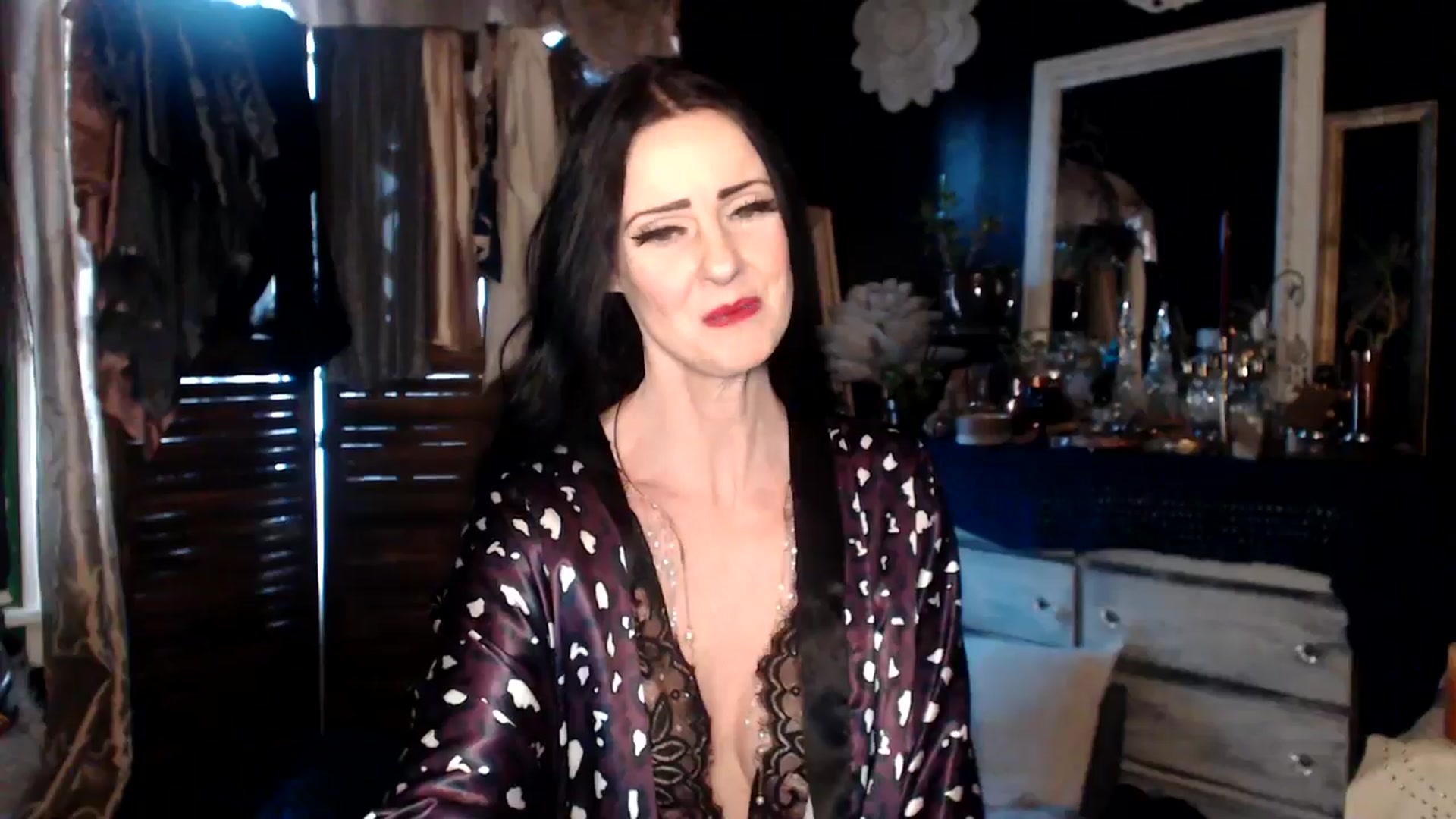 Gallery image thumbnail from MayGray's myfreecams stream on, 02/01/2025, 14:36 image 6 of 20