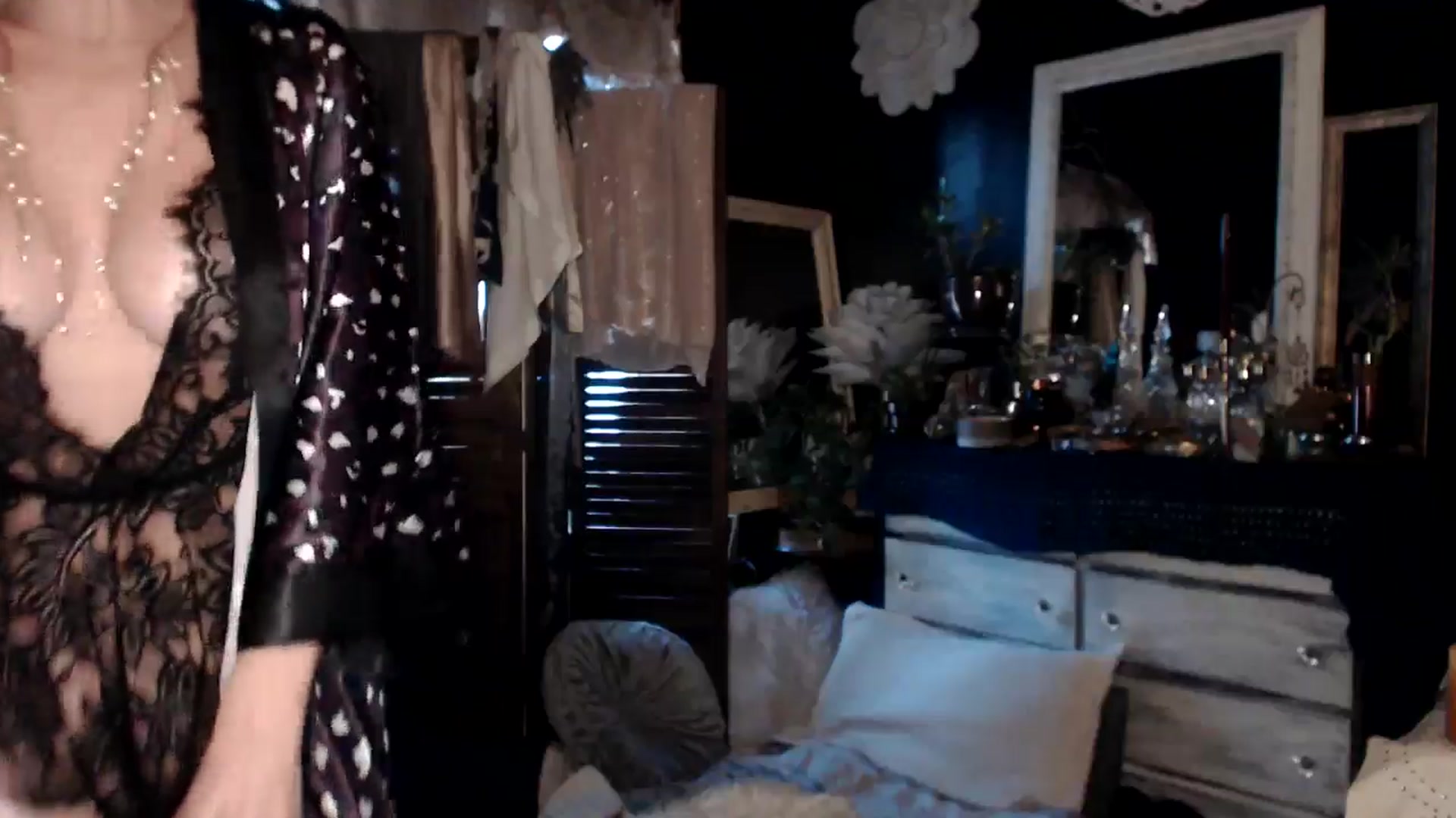 Gallery image thumbnail from MayGray's myfreecams stream on, 02/01/2025, 14:36 image 3 of 20