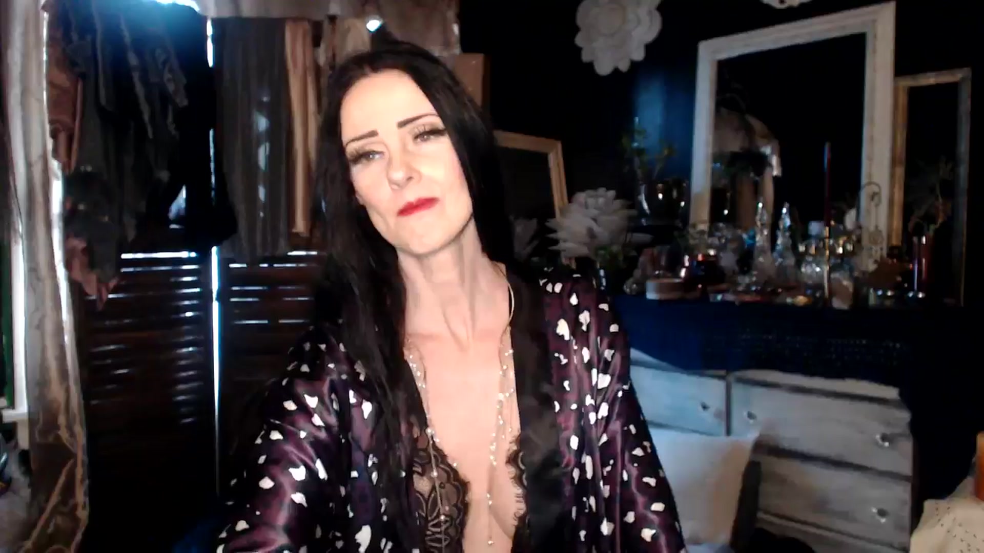 Gallery image thumbnail from MayGray's myfreecams stream on, 02/01/2025, 14:36 image 9 of 20