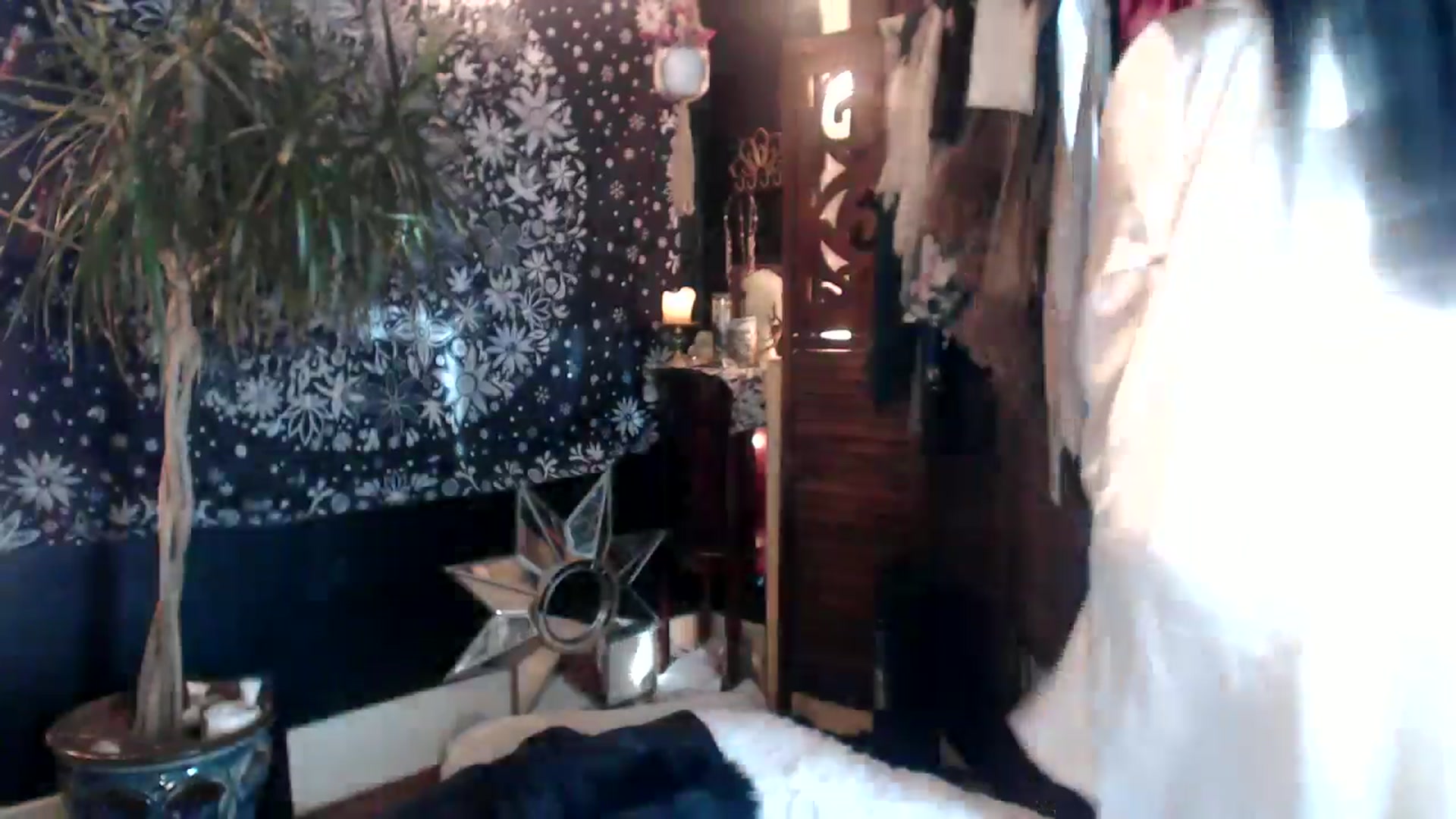 Gallery image thumbnail from MayGray's myfreecams stream on, 03/22/2025, 14:13 image 2 of 20
