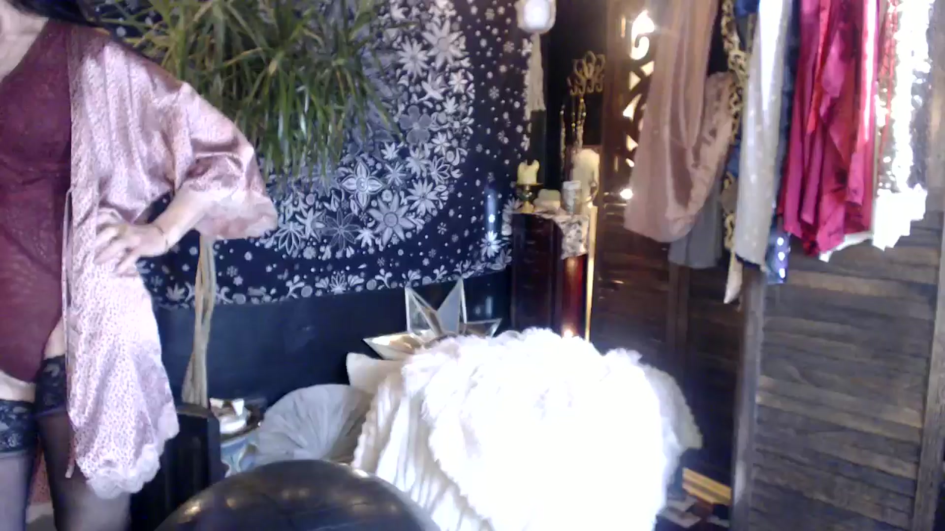 Gallery image thumbnail from MayGray's myfreecams stream on, 03/25/2025, 13:45 image 18 of 20