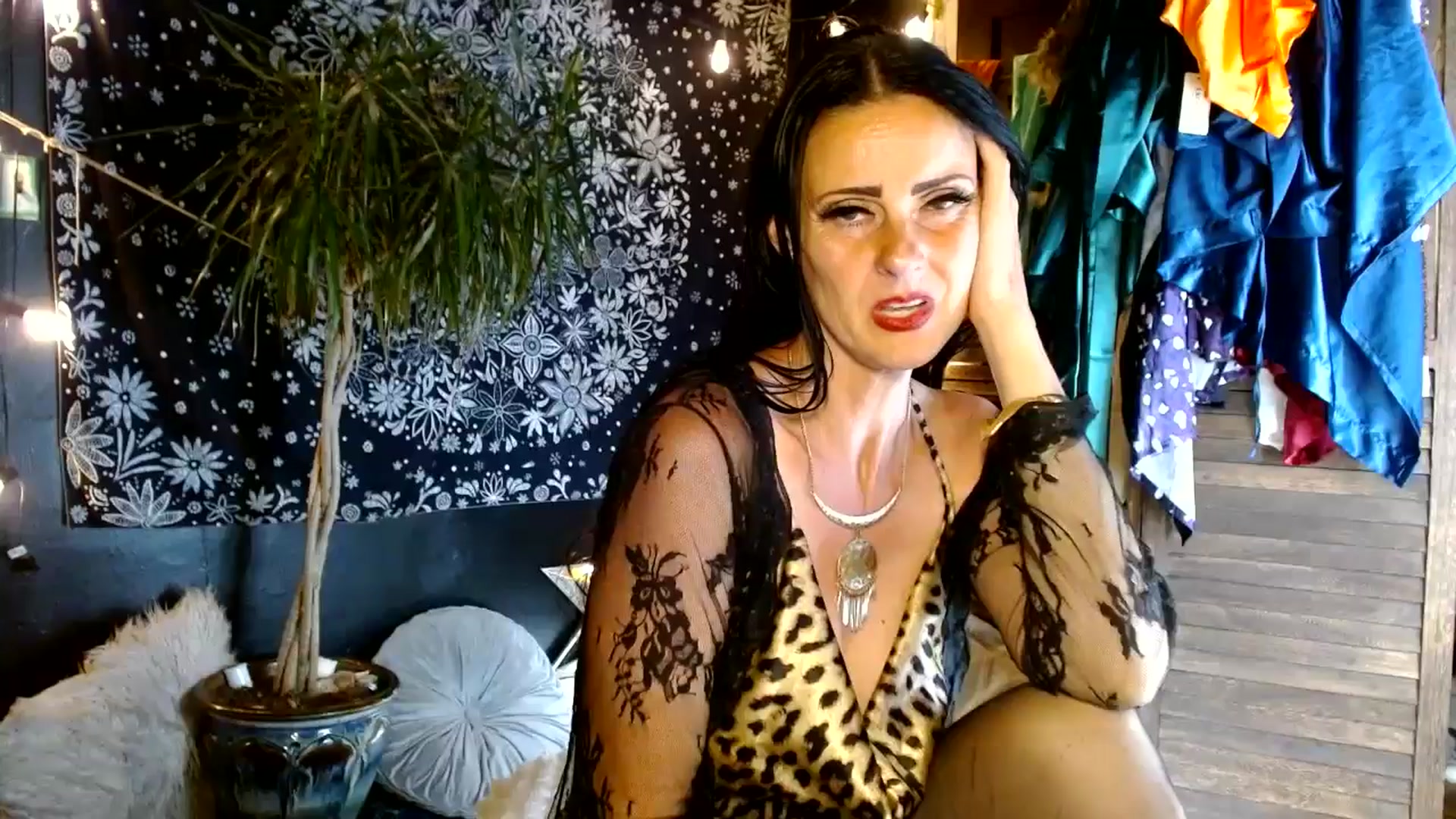 Gallery image thumbnail from MayGray's myfreecams stream on, 05/16/2025, 14:06 image 3 of 20